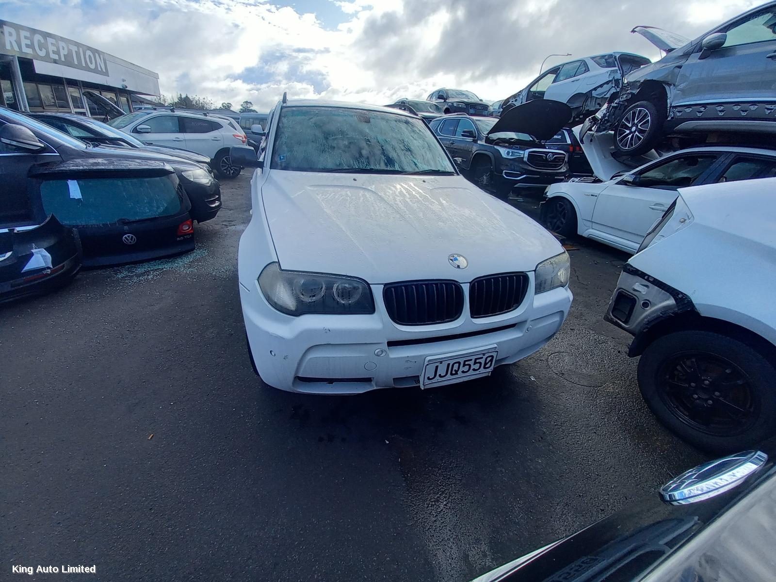 BMW X3 2006 Right Guard thumbnail 2