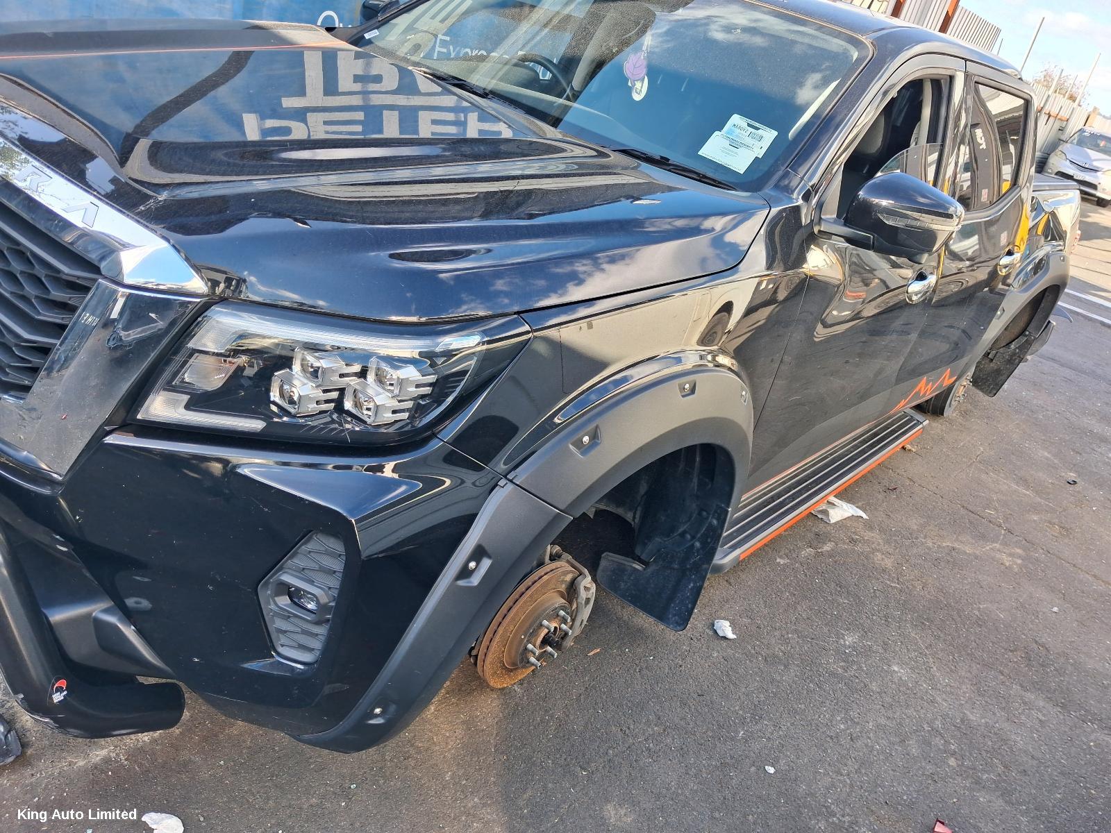 Nissan NAVARA 2023 Right Rear Door Window thumbnail 3