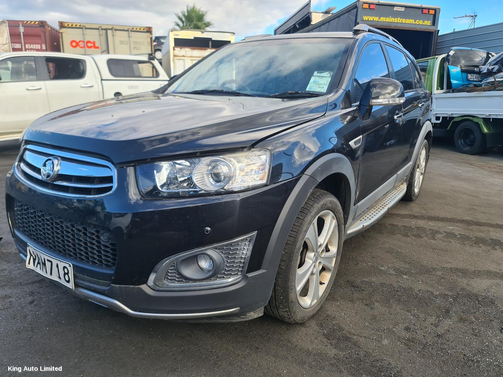 Holden CAPTIVA 2014 RIGHT_REAR_DOOR_SLIDING thumbnail 2