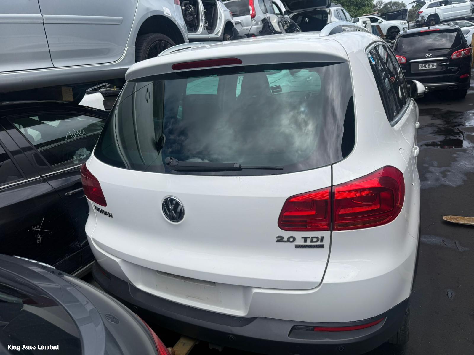 Volkswagen TIGUAN 2013 Rear Bumper thumbnail 3