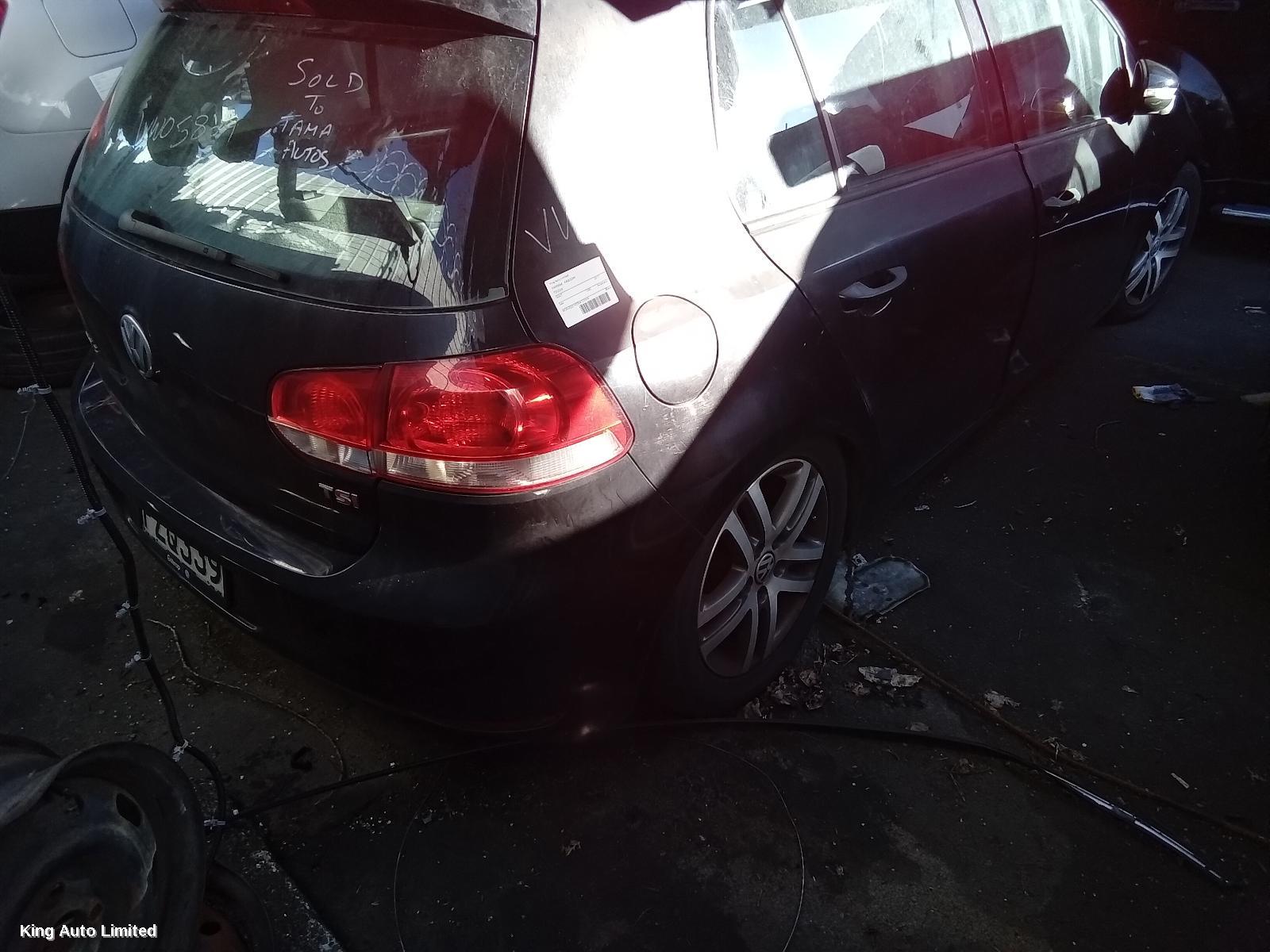 Volkswagen GOLF 2011 Left Taillight thumbnail 3