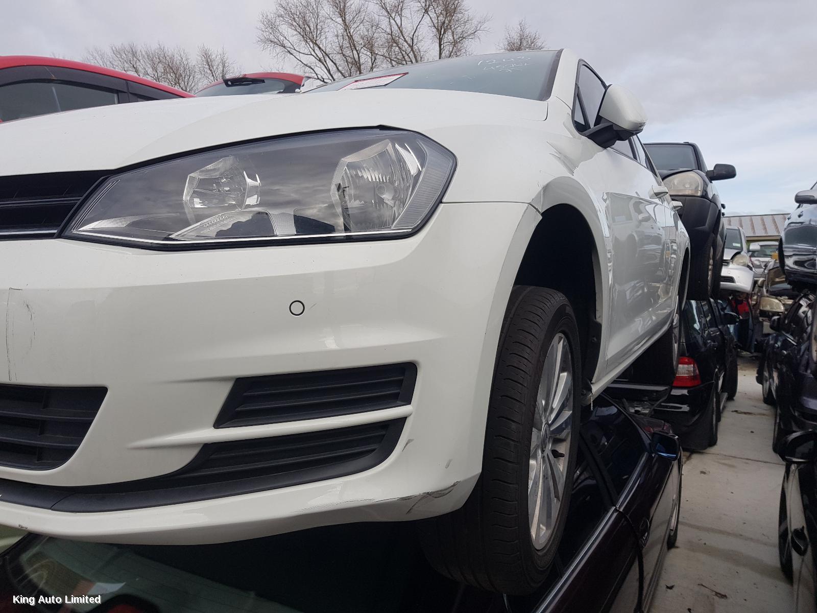 Volkswagen GOLF 2015 Alternator thumbnail 2