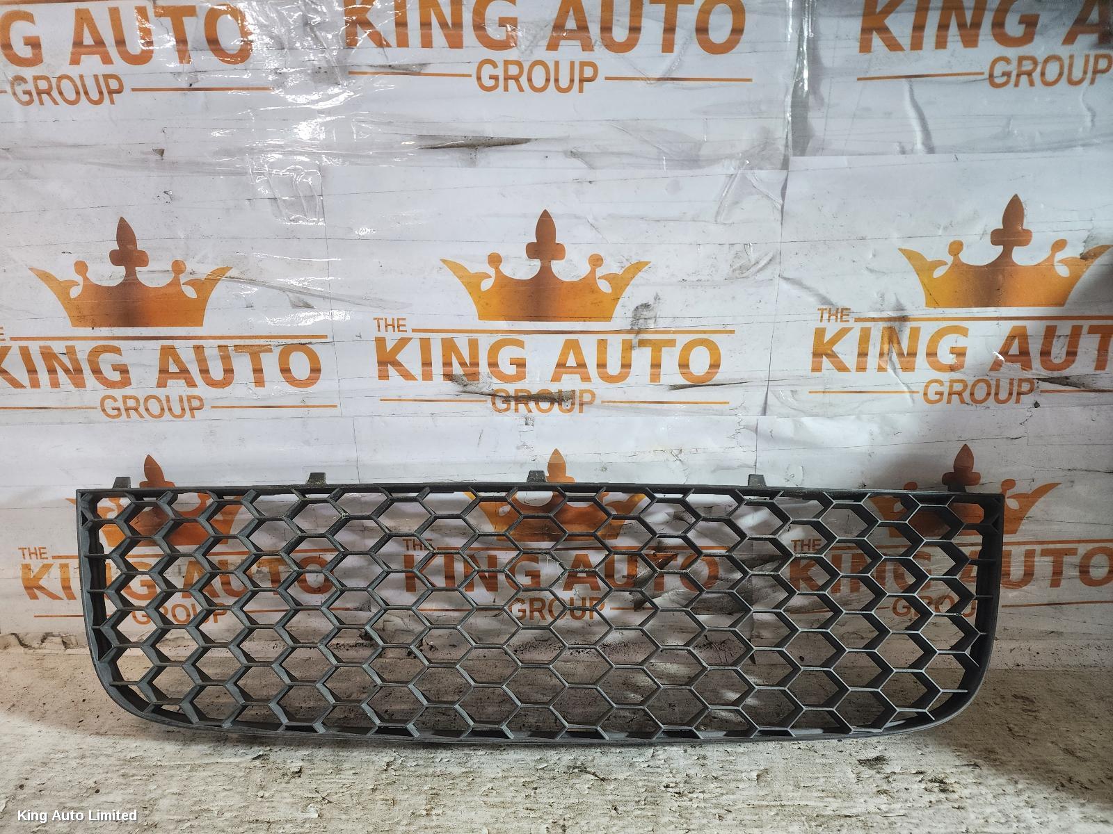 Volkswagen - Volkswagen GOLF 2005 Grille