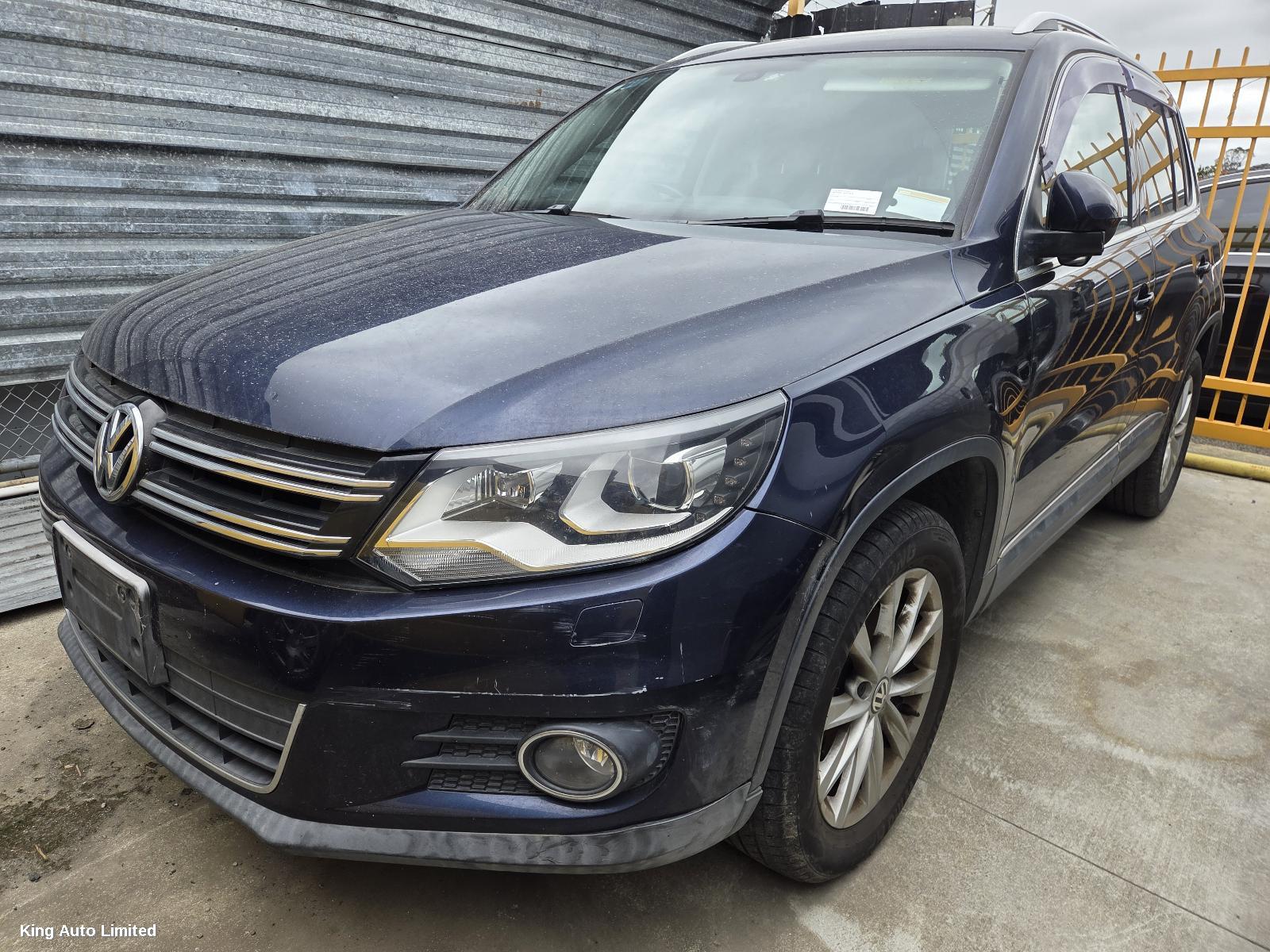 Volkswagen TIGUAN 2012 Left Door Mirror thumbnail 1