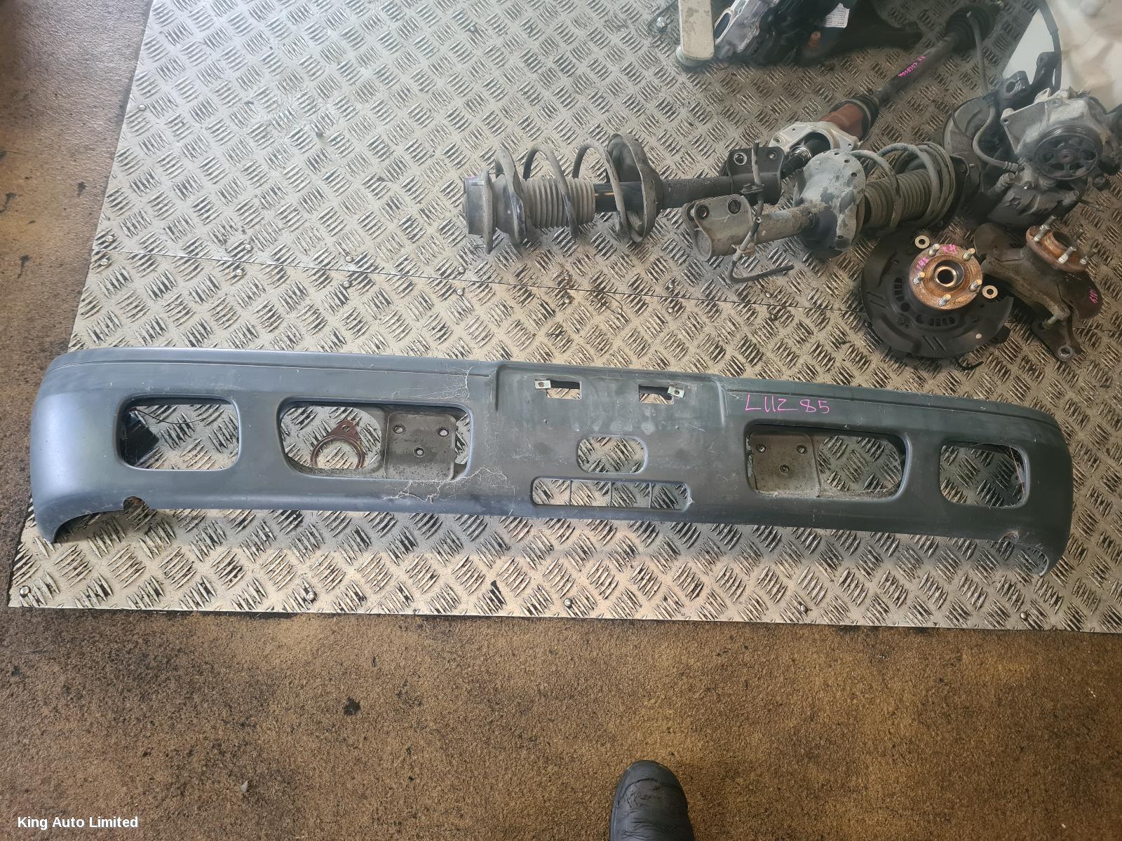 Toyota - Toyota DYNA 2006 Front Bumper