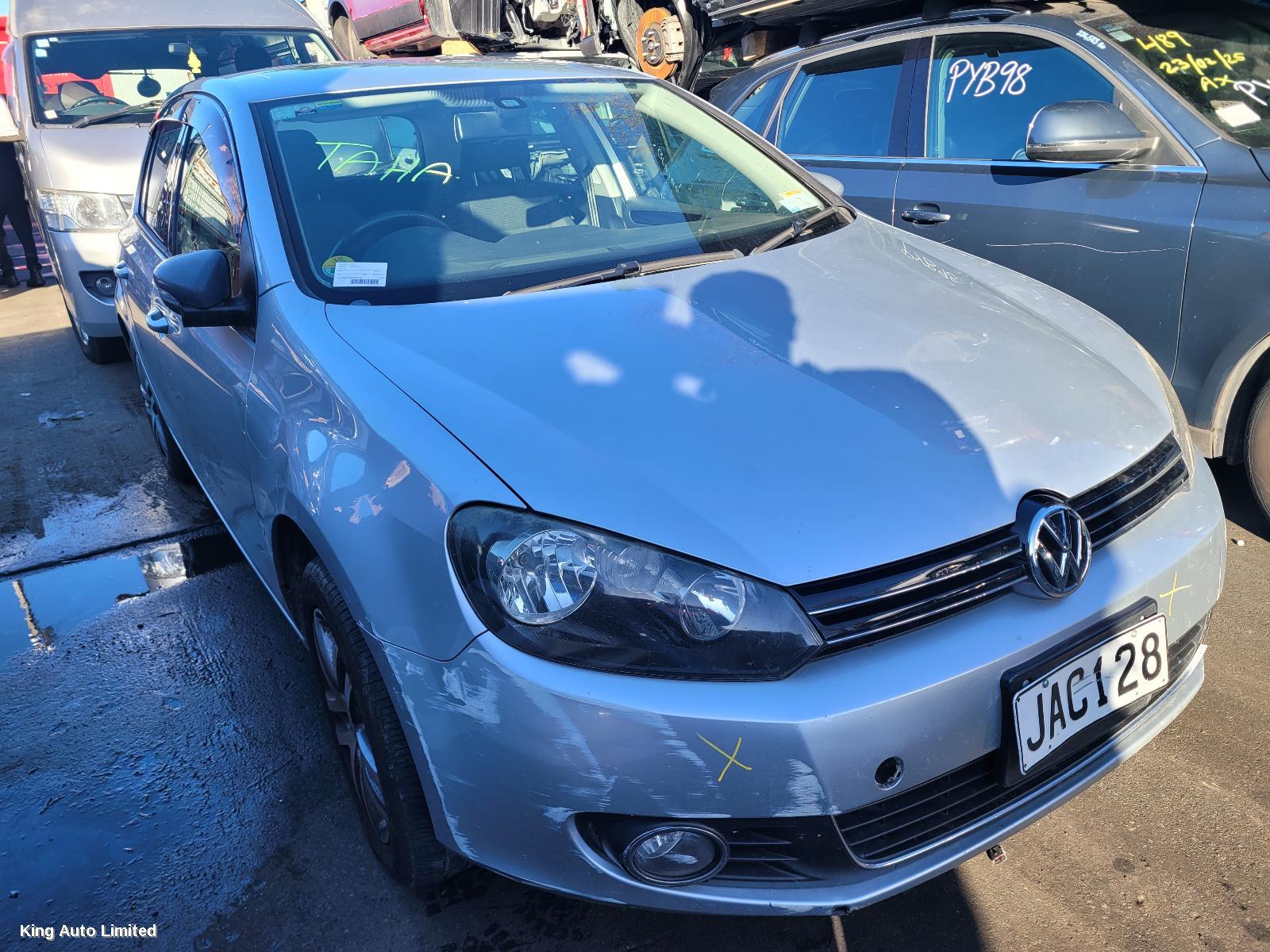 Volkswagen GOLF 2010 Left Guard Liner thumbnail 3