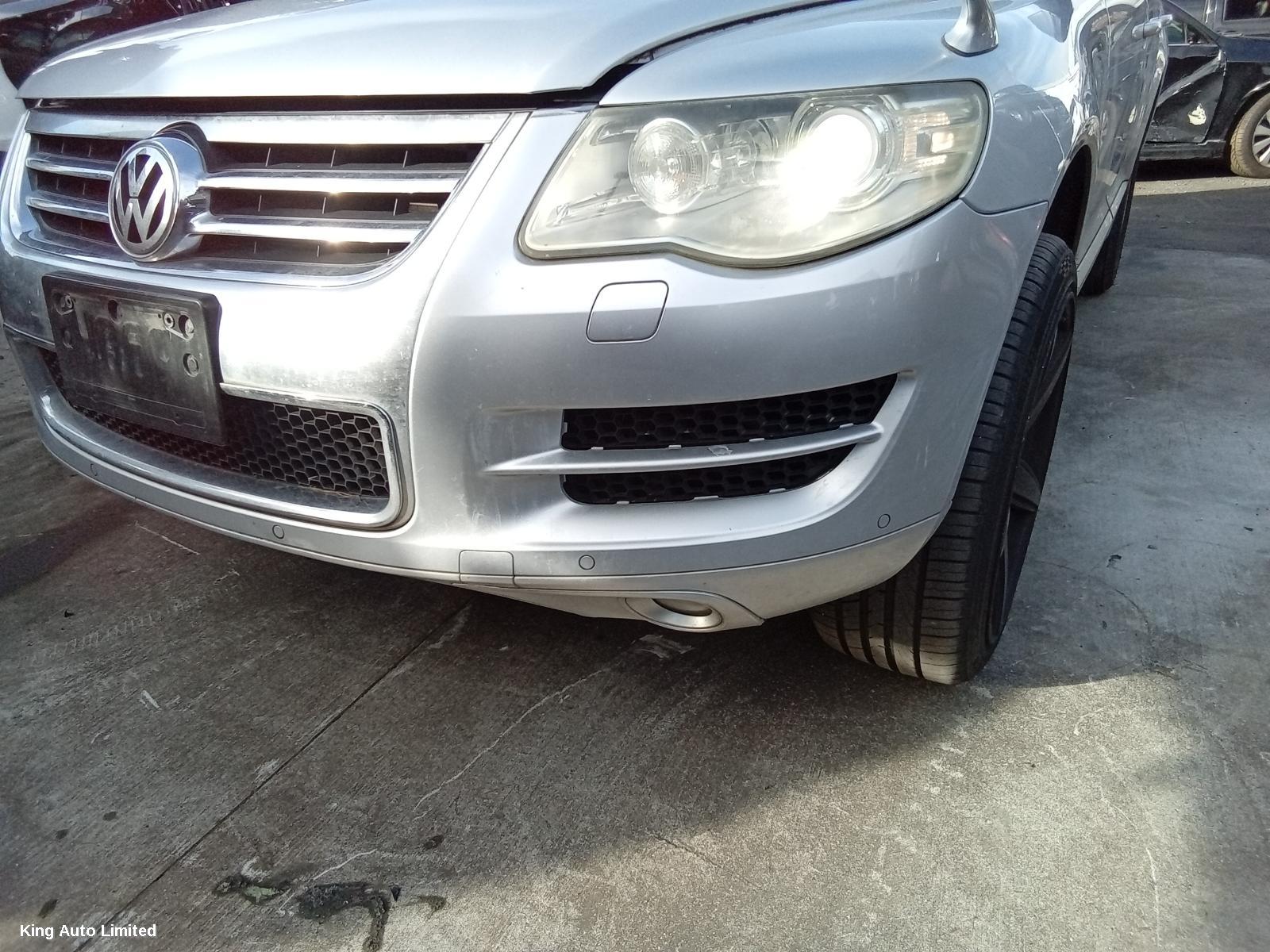 Volkswagen TOUAREG 2007 Left Guard thumbnail 3