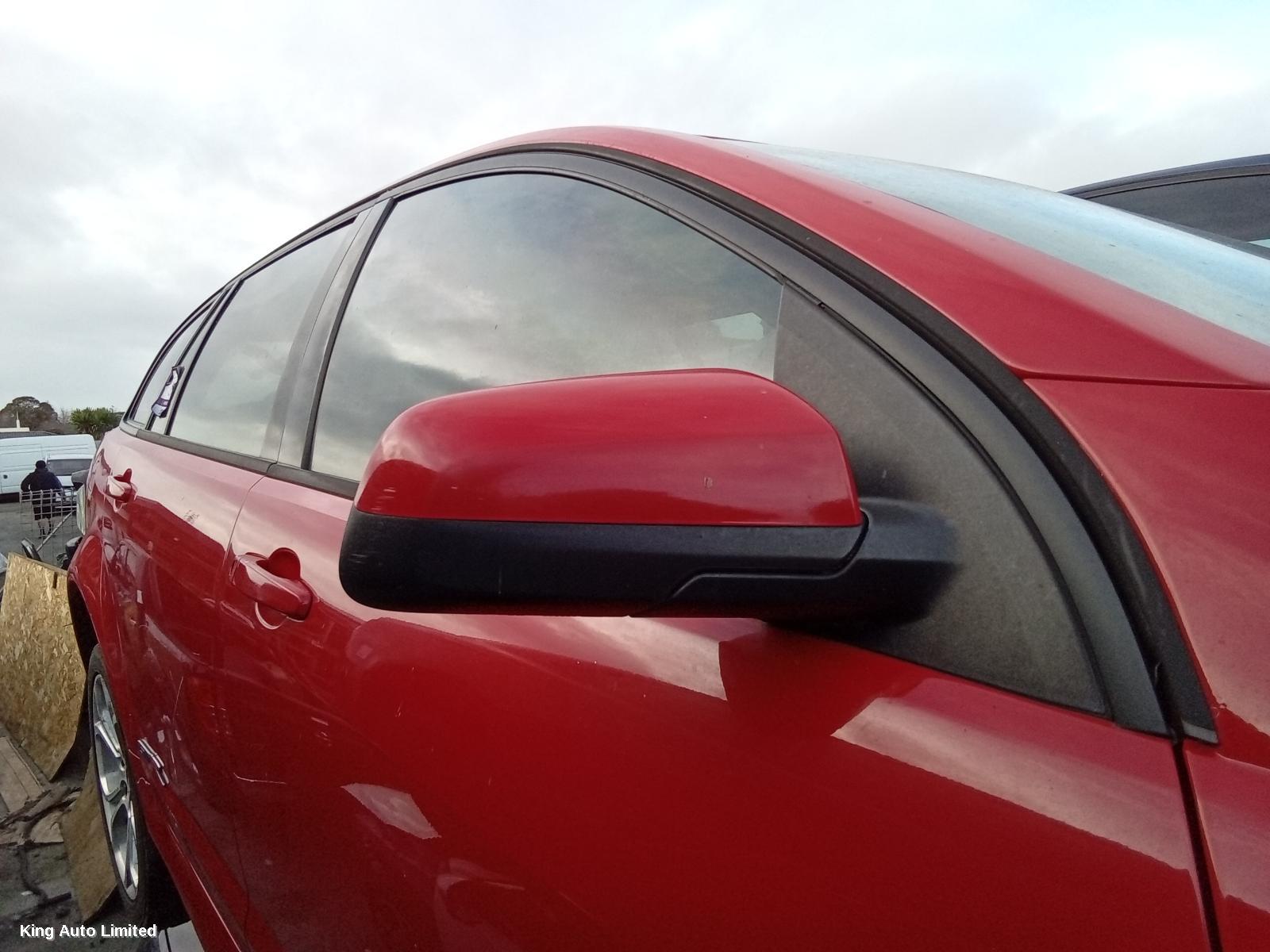 Holden COMMODORE 2010 Right Headlamp thumbnail 3