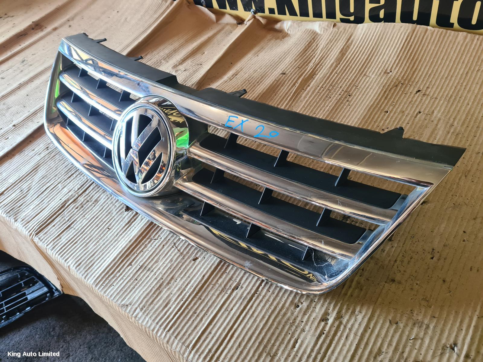 Volkswagen PASSAT 2006 Grille thumbnail 3