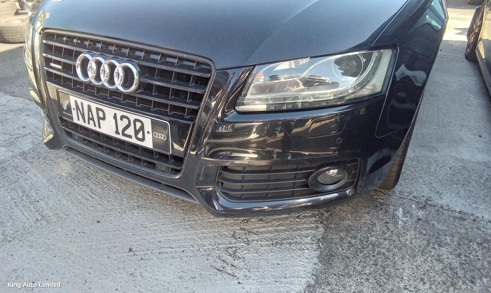 Audi A5 2009 Left Taillight thumbnail 3