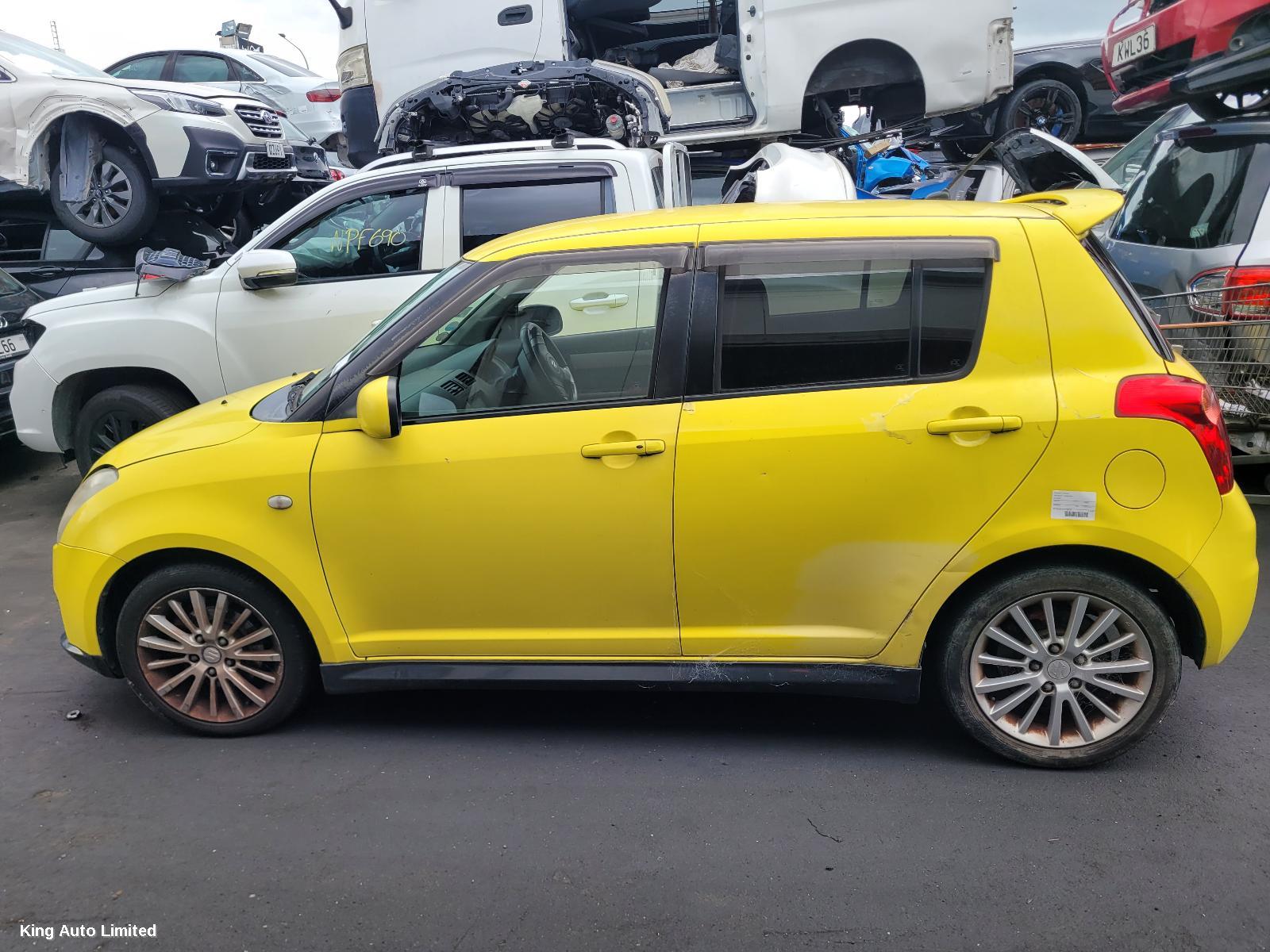 Suzuki SWIFT 2006 Right Guard Liner thumbnail 3