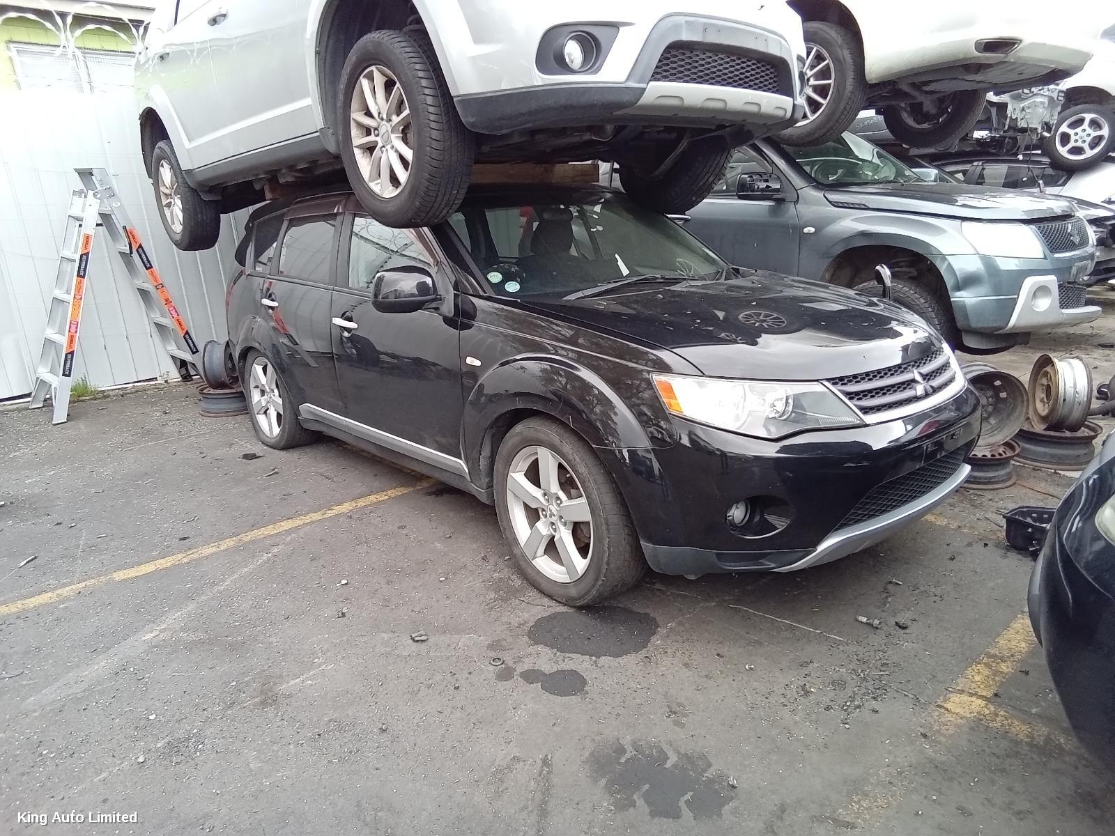 Mitsubishi - Mitsubishi OUTLANDER 2005 Seatbelt/Stalk