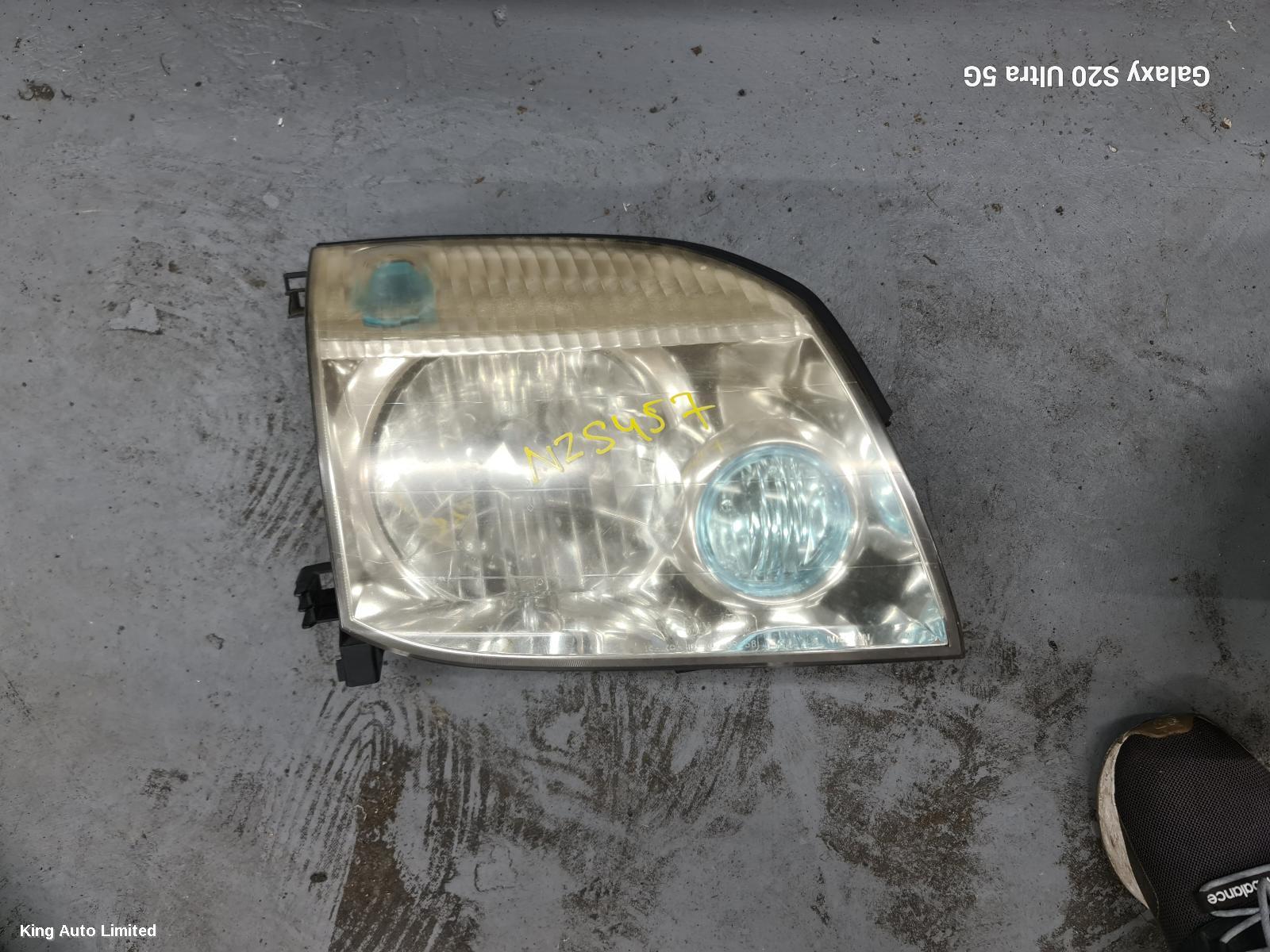 Nissan XTRAIL 2007 Right Headlamp thumbnail 1