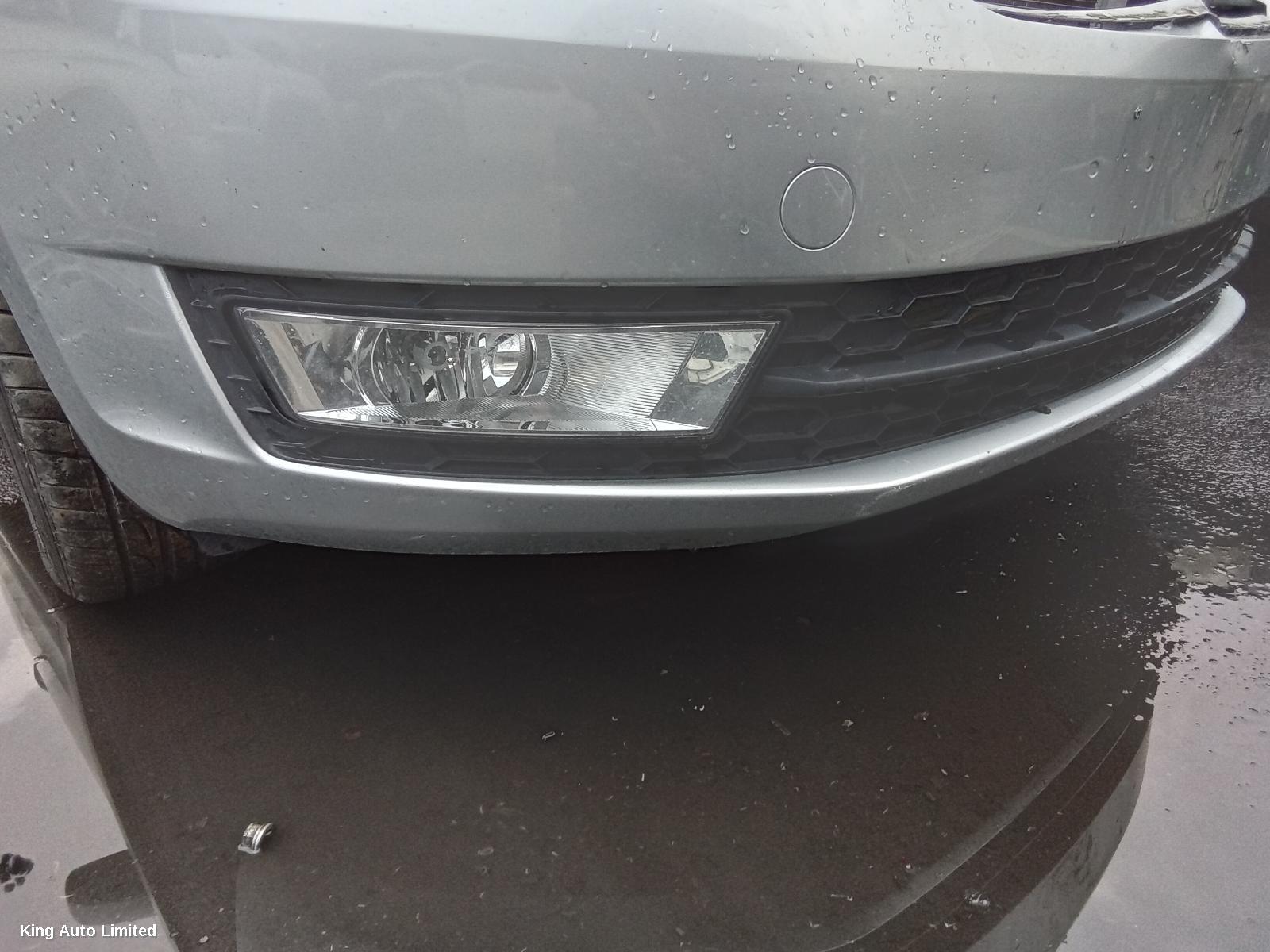Skoda RAPID 2014 Left Taillight thumbnail 3