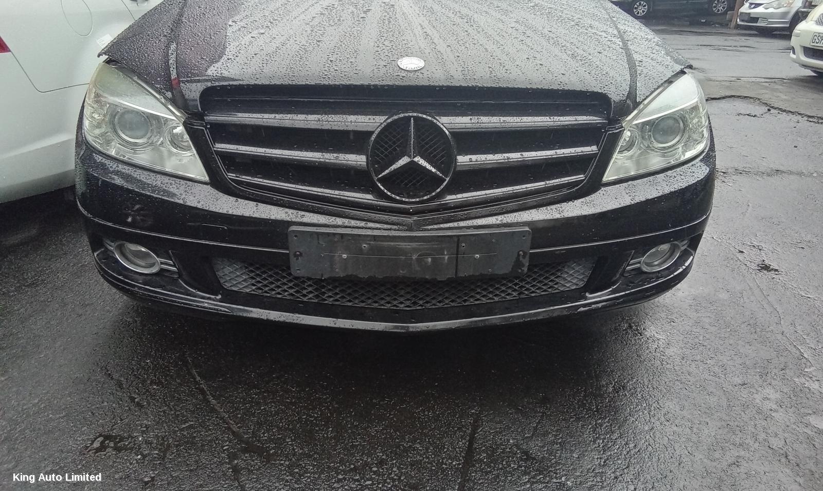 Mercedes-Benz C CLASS 2008 Right Guard thumbnail 2