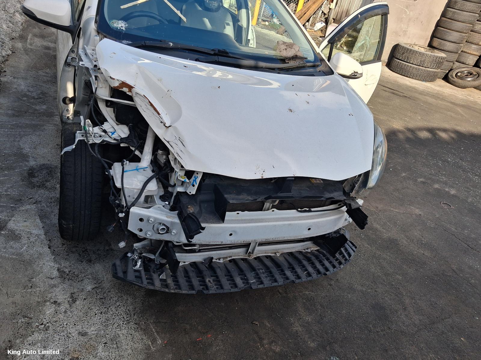 Toyota PRIUS 2018 Combination Switch thumbnail 3