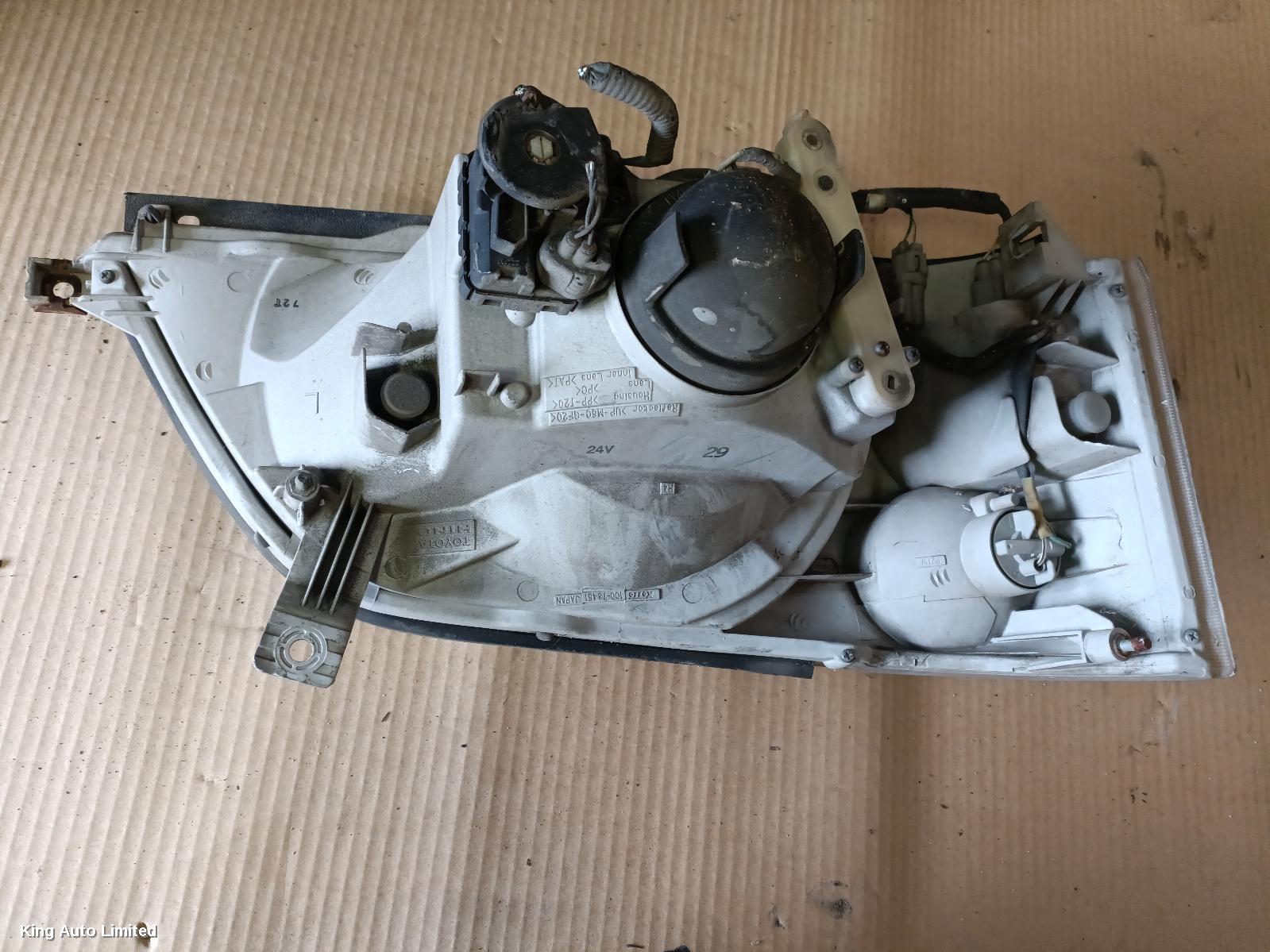 Toyota DYNA 2007 Left Headlamp thumbnail 3