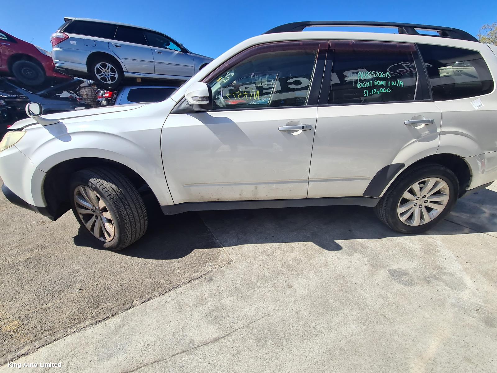 Subaru FORESTER 2011 Left Front Door thumbnail 3