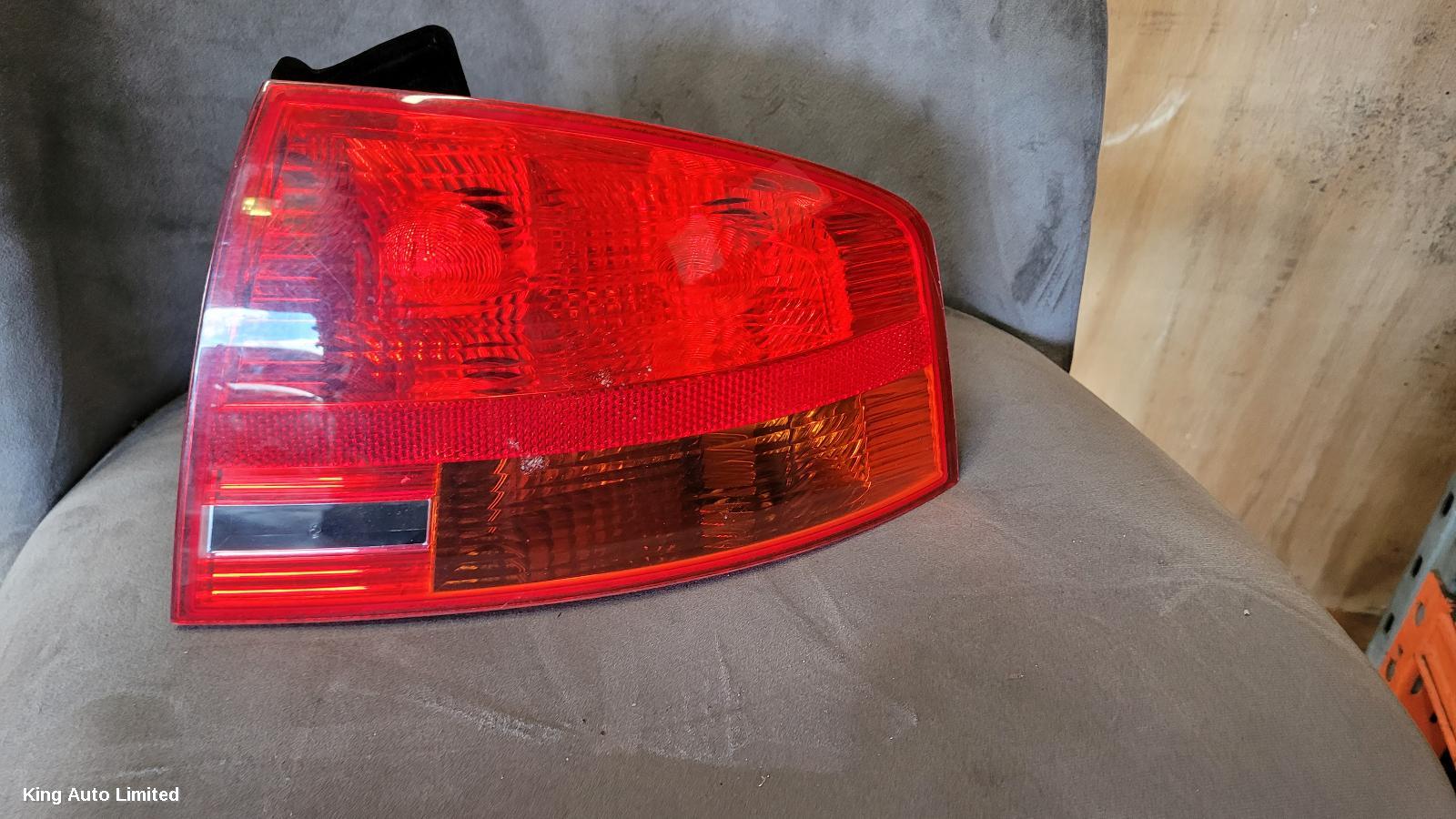 Audi A4 2005 Right Taillight thumbnail 1