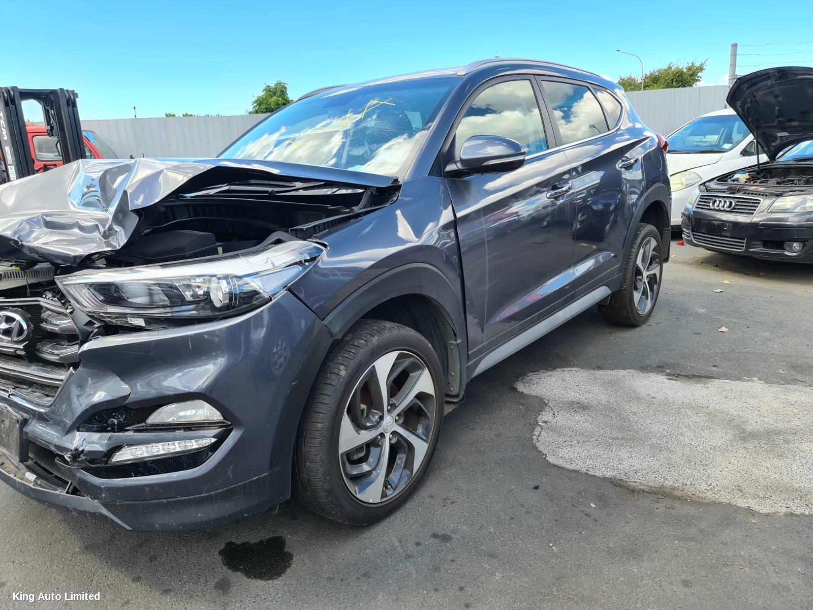 Hyundai TUCSON 2018 Right Front Door Window thumbnail 2