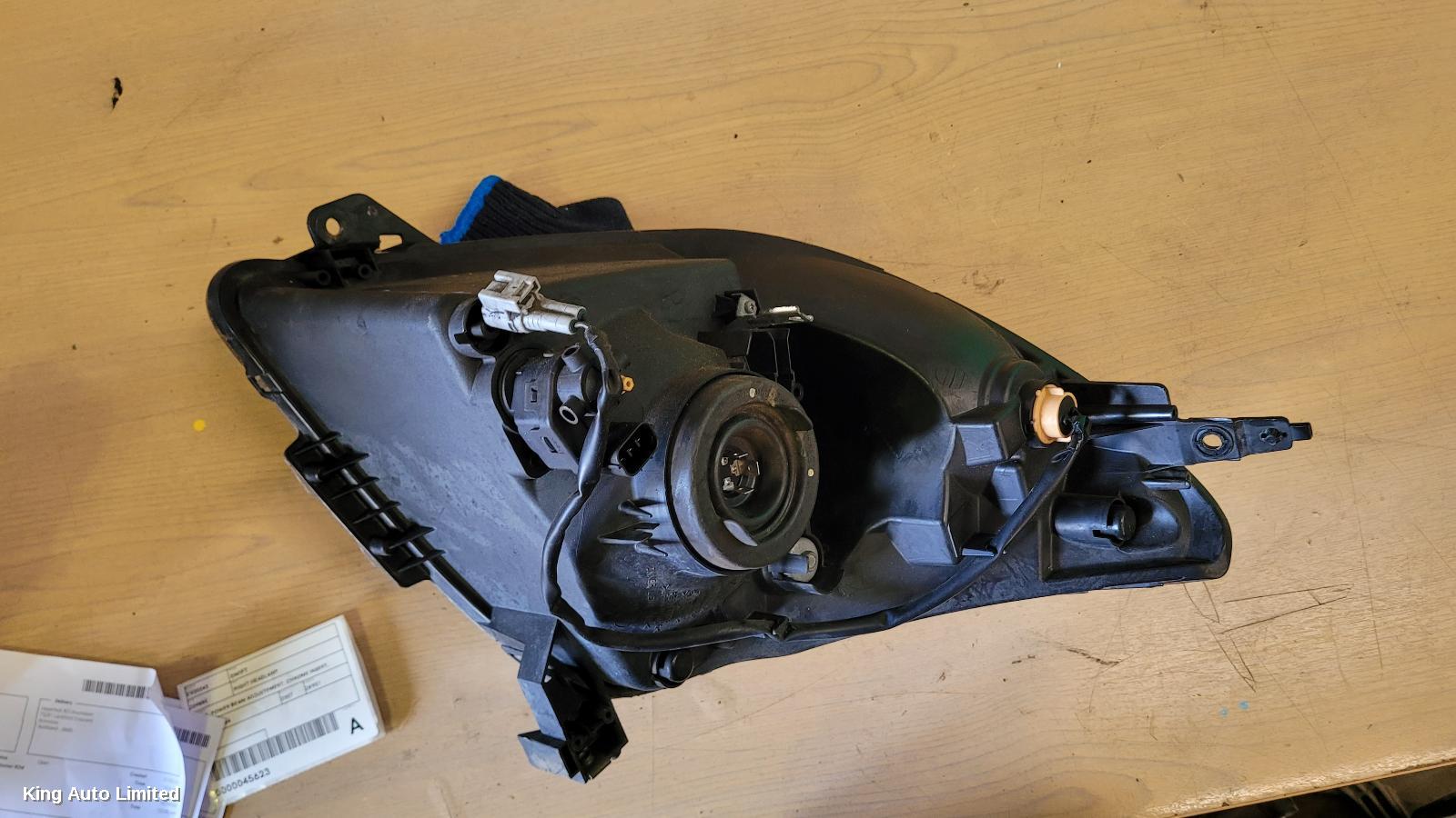 Suzuki SWIFT 2007 Right Headlamp thumbnail 2