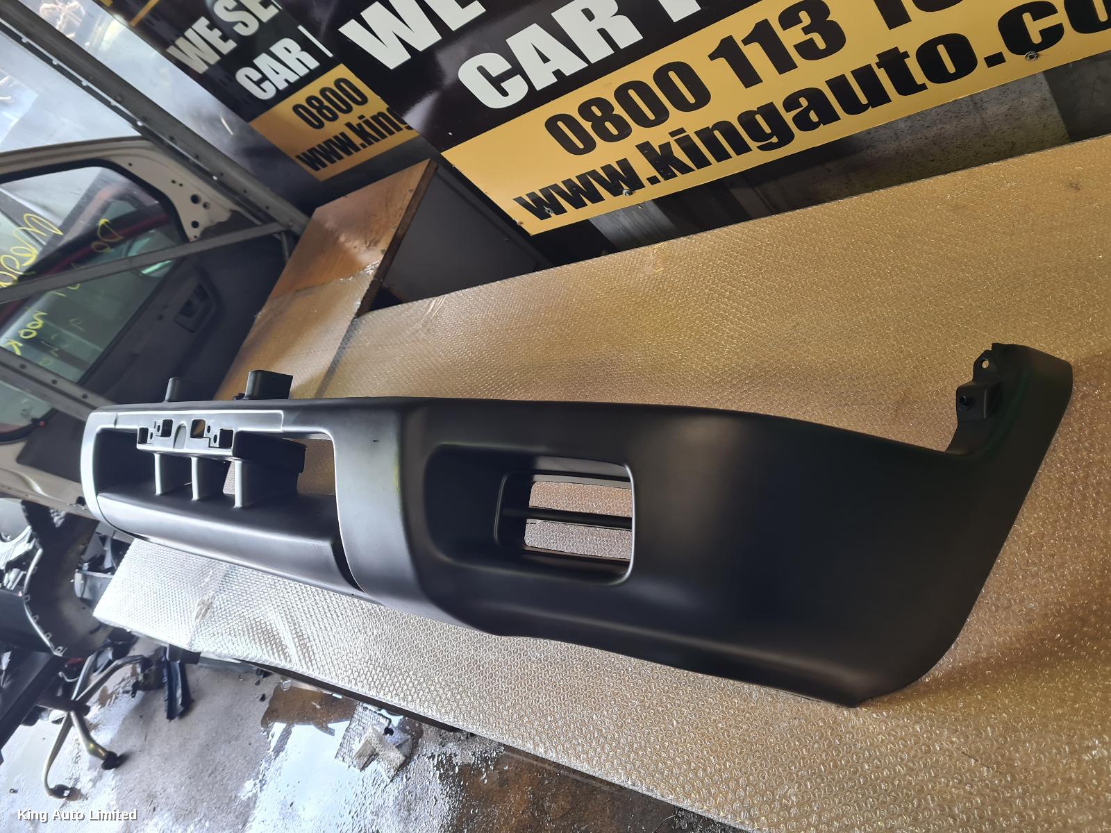 Nissan NAVARA 2001 Front Bumper thumbnail 2