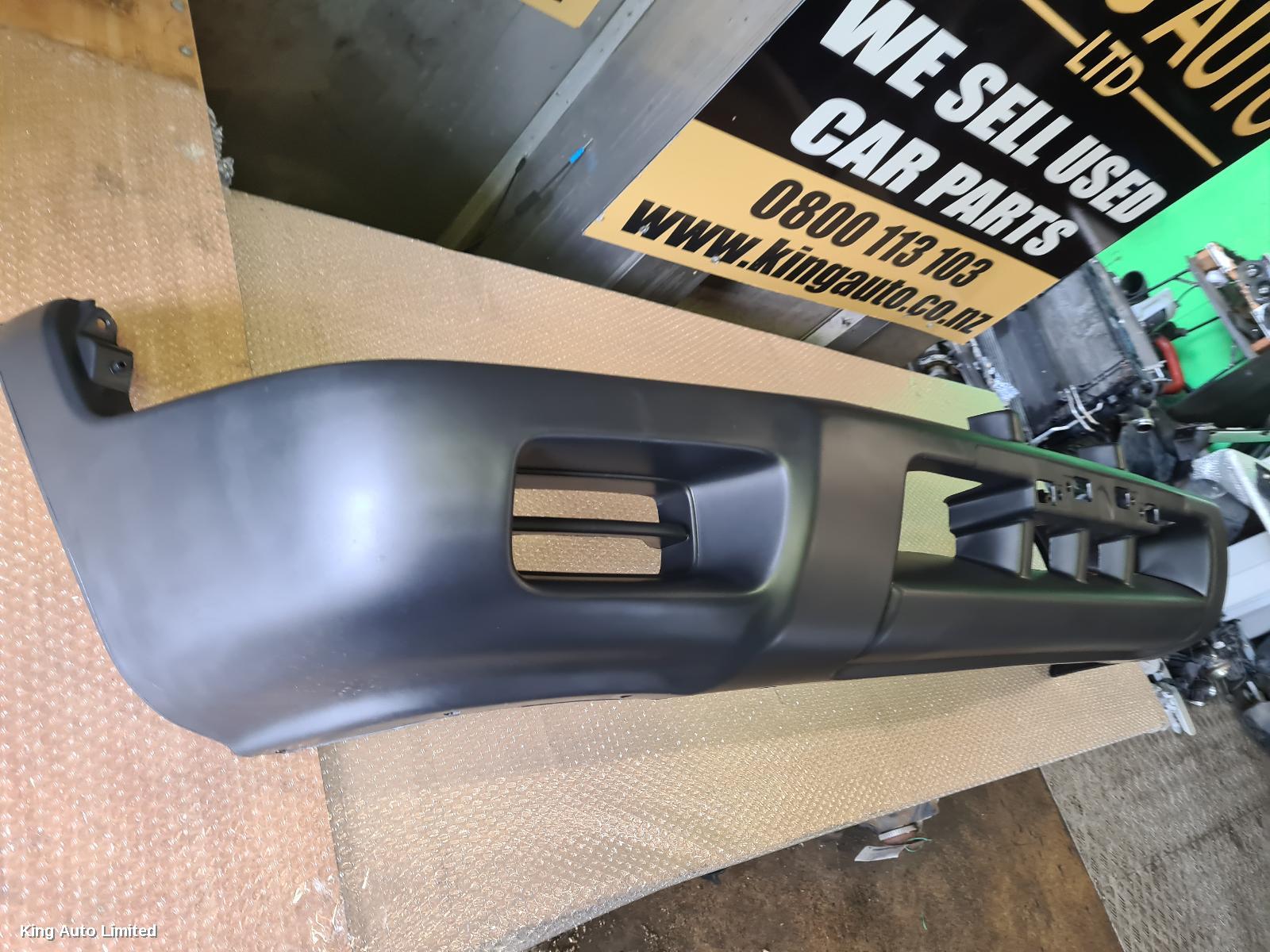 Nissan NAVARA 2001 Front Bumper thumbnail 3