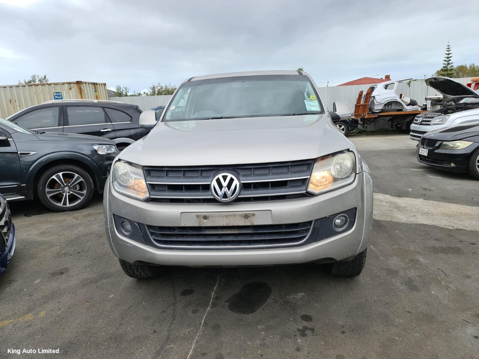 Volkswagen - Volkswagen AMAROK 2012 Seatbelt/Stalk