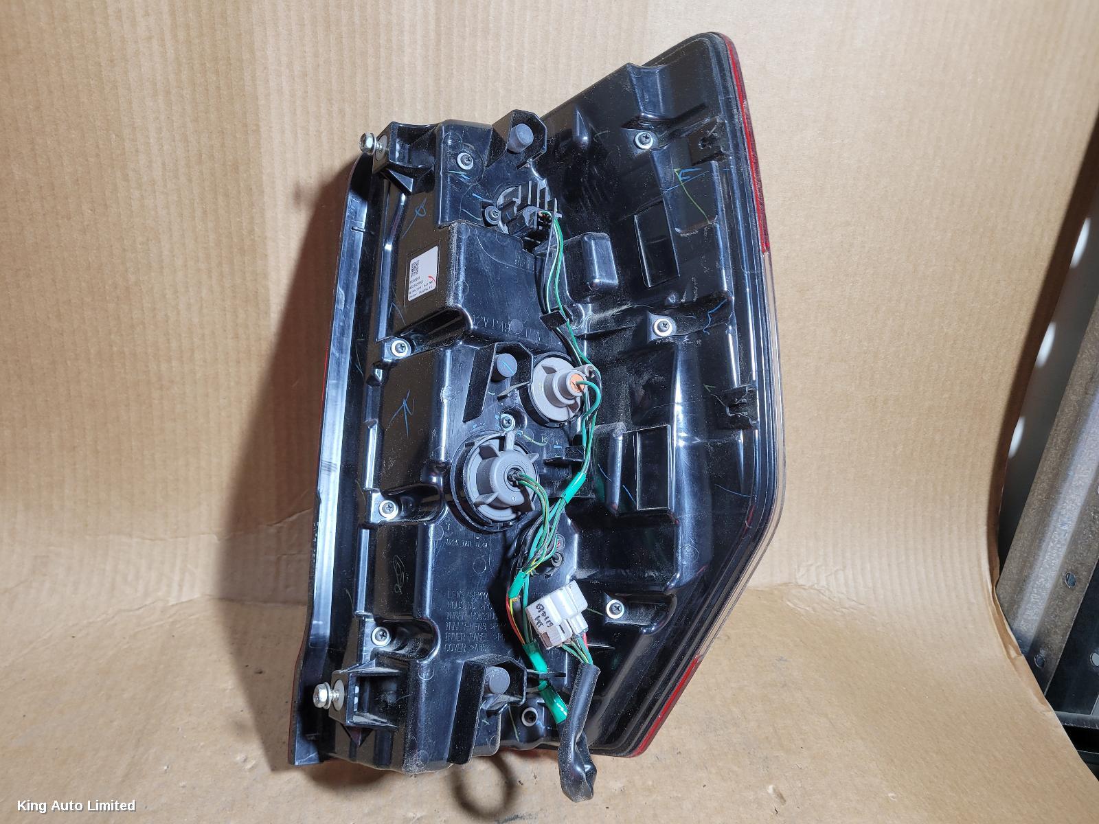 Ford RANGER 2012 Left Taillight thumbnail 2