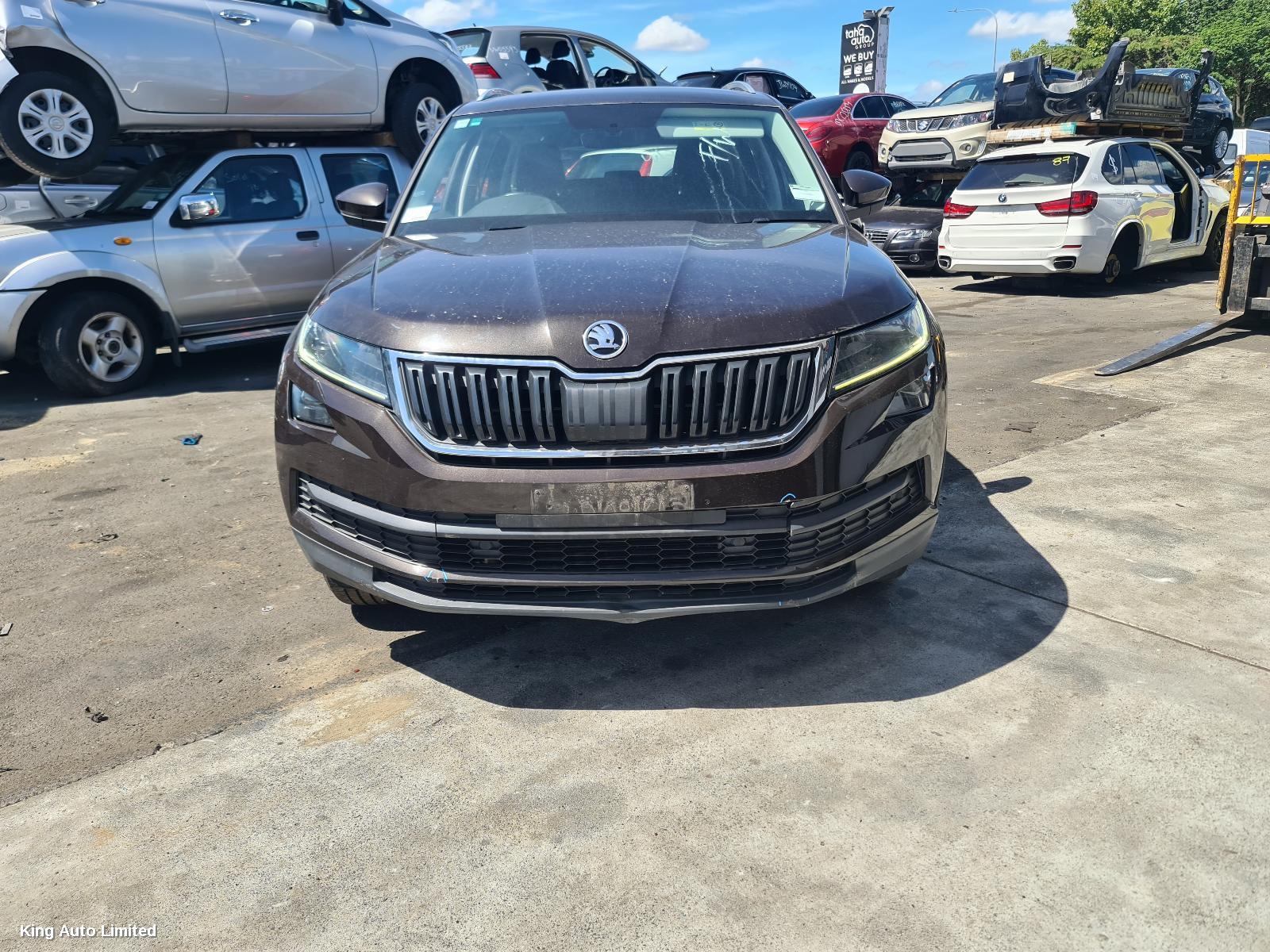 Skoda - Skoda KODIAQ 2017 Washer Bottle