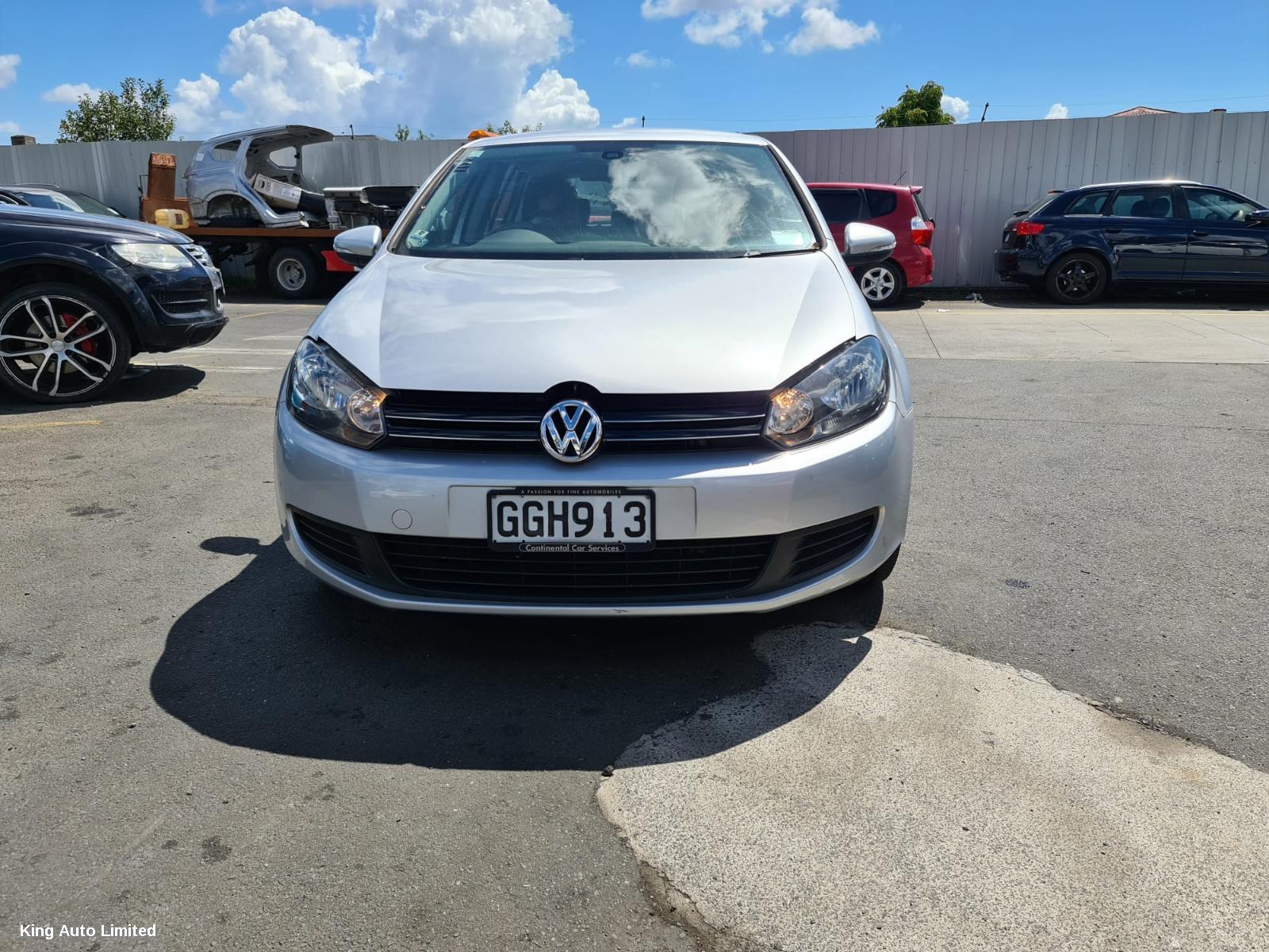 Volkswagen GOLF 2012 Fan thumbnail 1