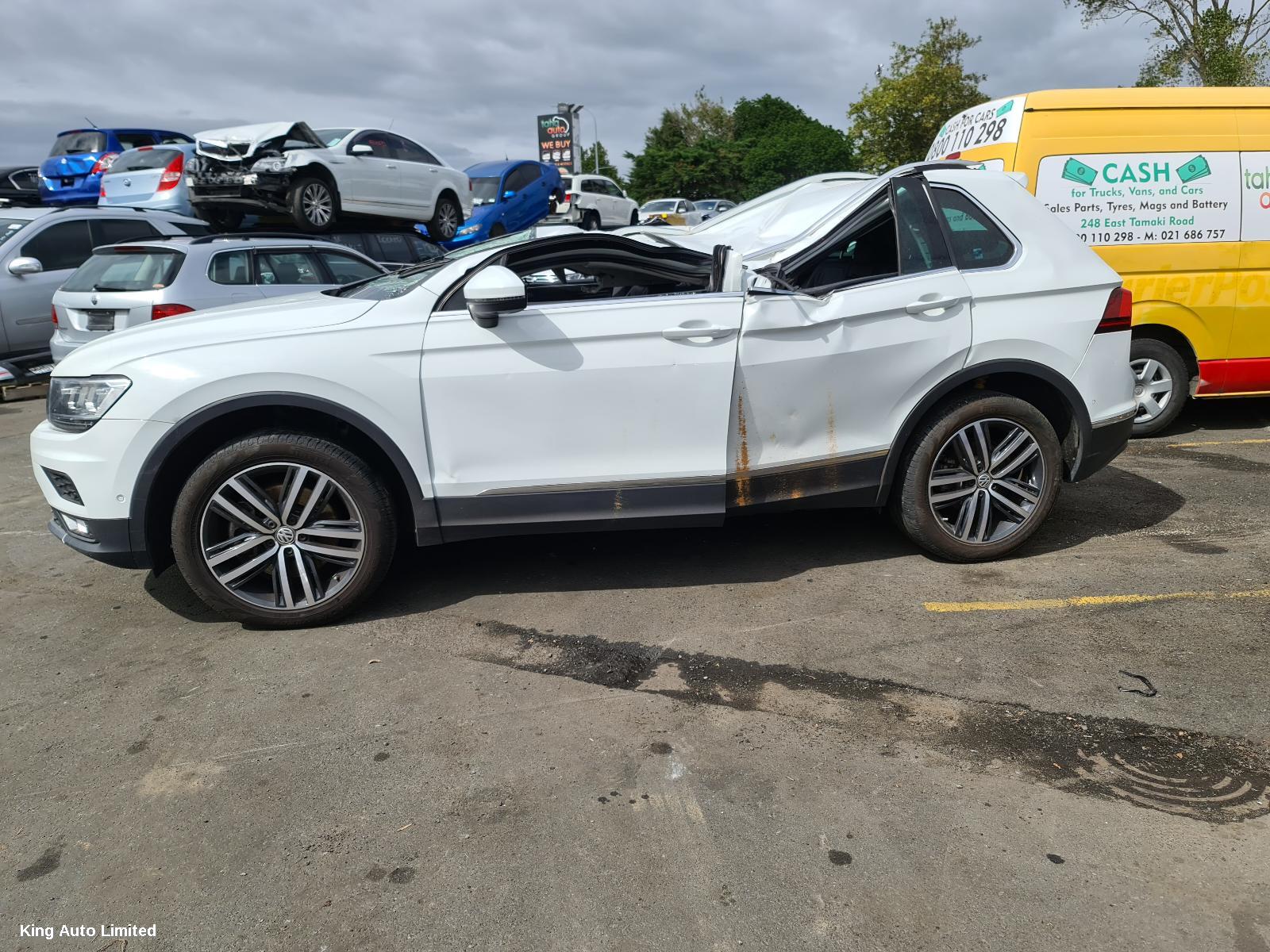 Volkswagen TIGUAN 2017 Grille thumbnail 3