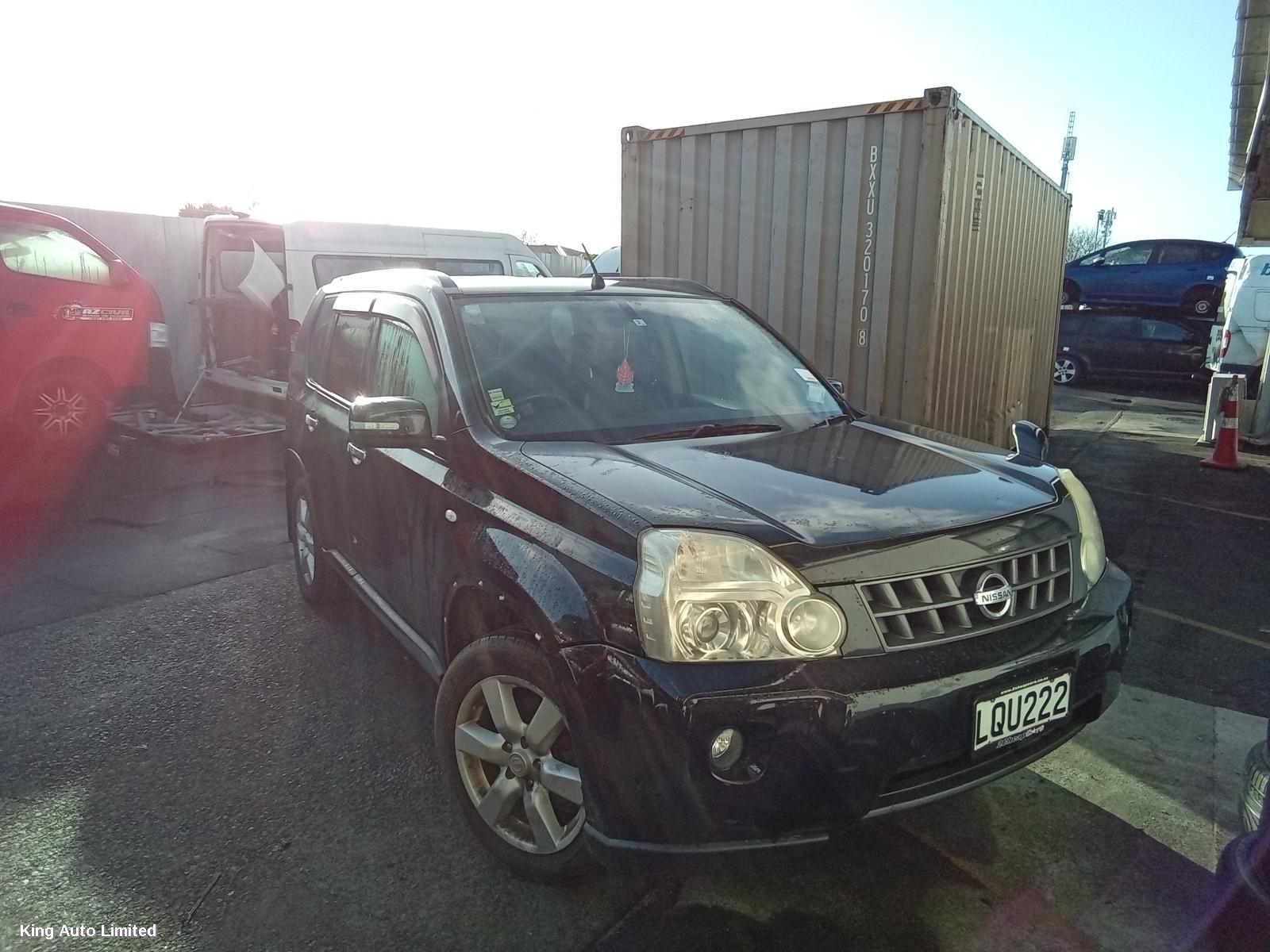 Nissan XTRAIL 2010 Left Guard thumbnail 1