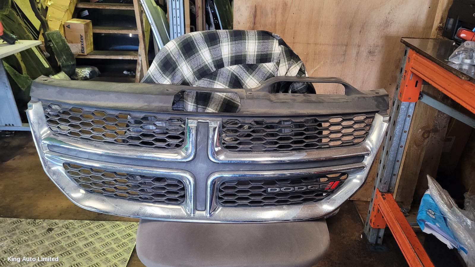 Dodge - Dodge JOURNEY 2012 Grille