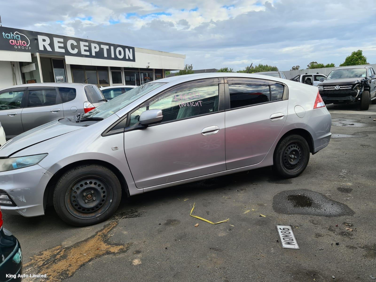 Honda INSIGHT 2012 Right Guard thumbnail 3