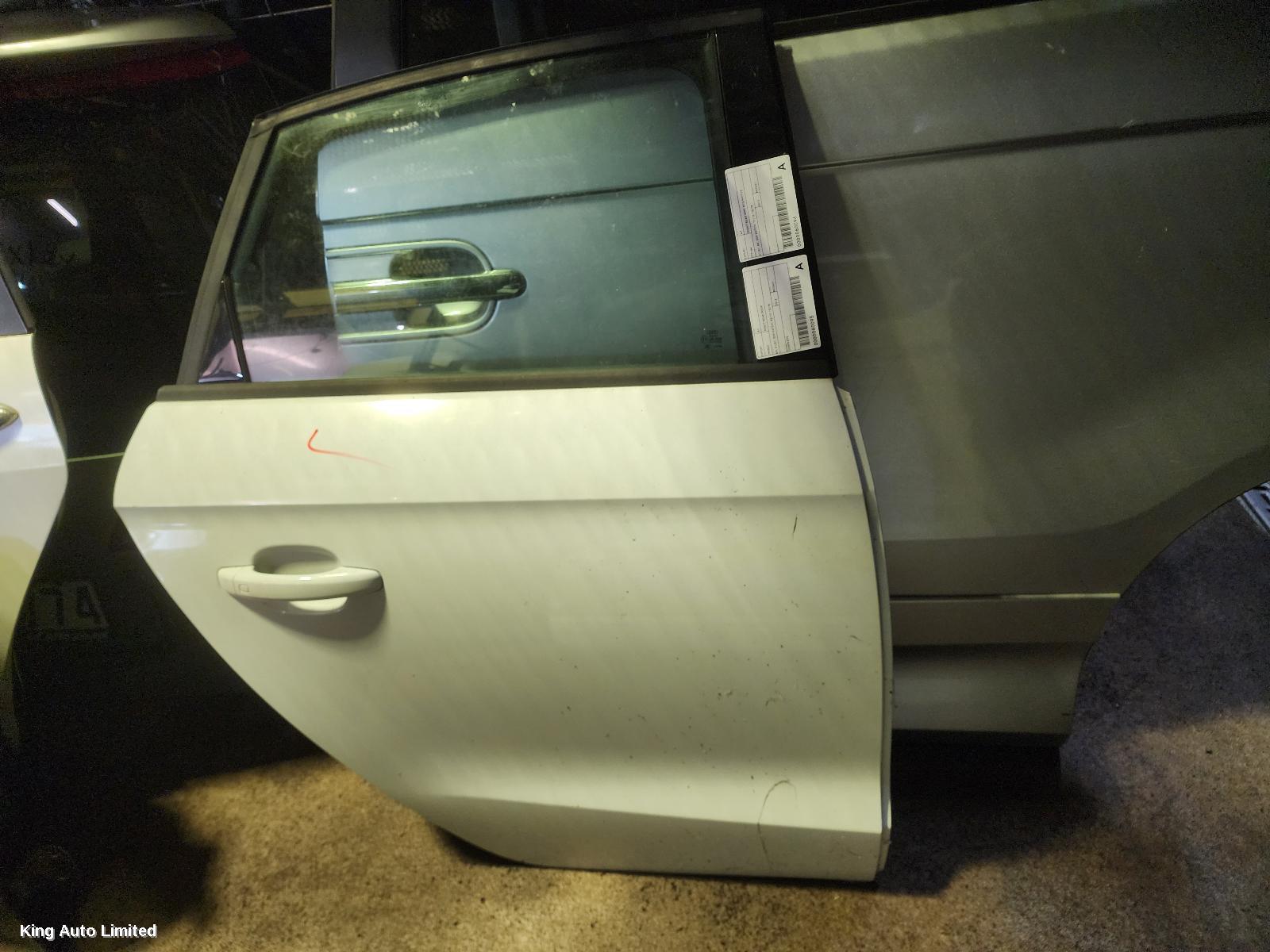 Audi A1 2012 RIGHT_REAR_DOOR_SLIDING thumbnail 1