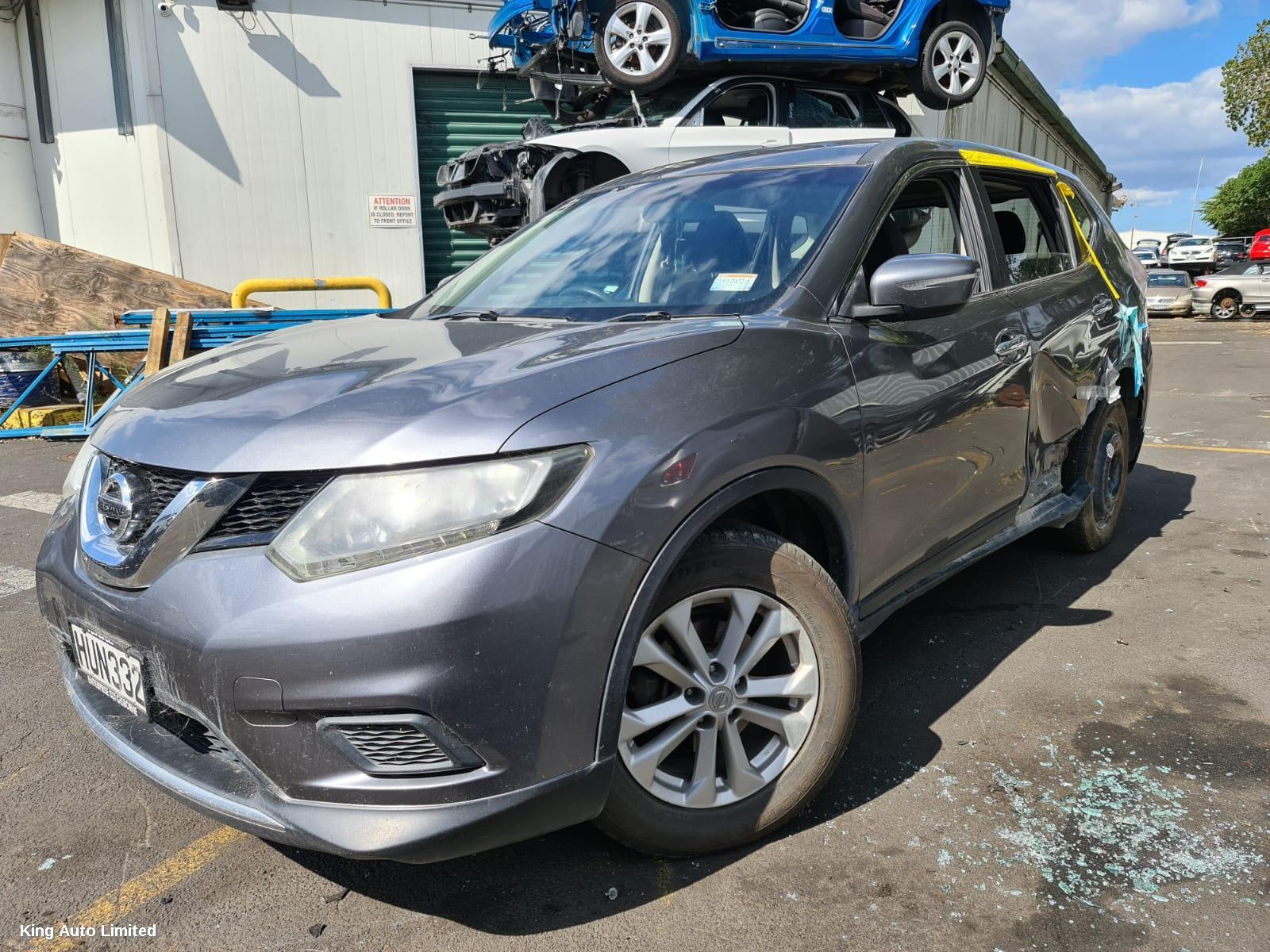Nissan XTRAIL 2014 Left Taillight thumbnail 2