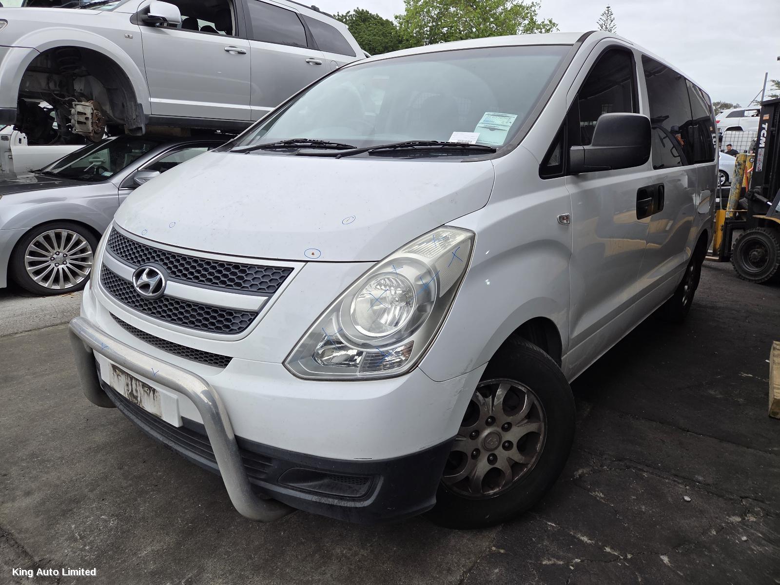 Hyundai ILOAD/IMAX 2008 Left Front Door thumbnail 3