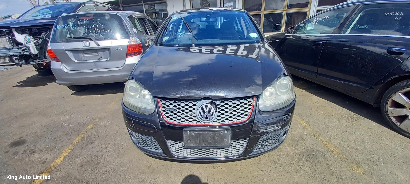 Volkswagen GOLF 2005 Right Taillight thumbnail 3