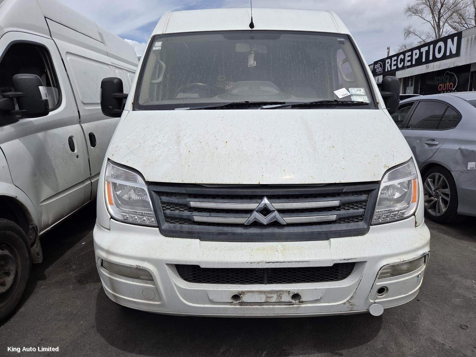 LDV V80 2016 Left Headlamp thumbnail 2