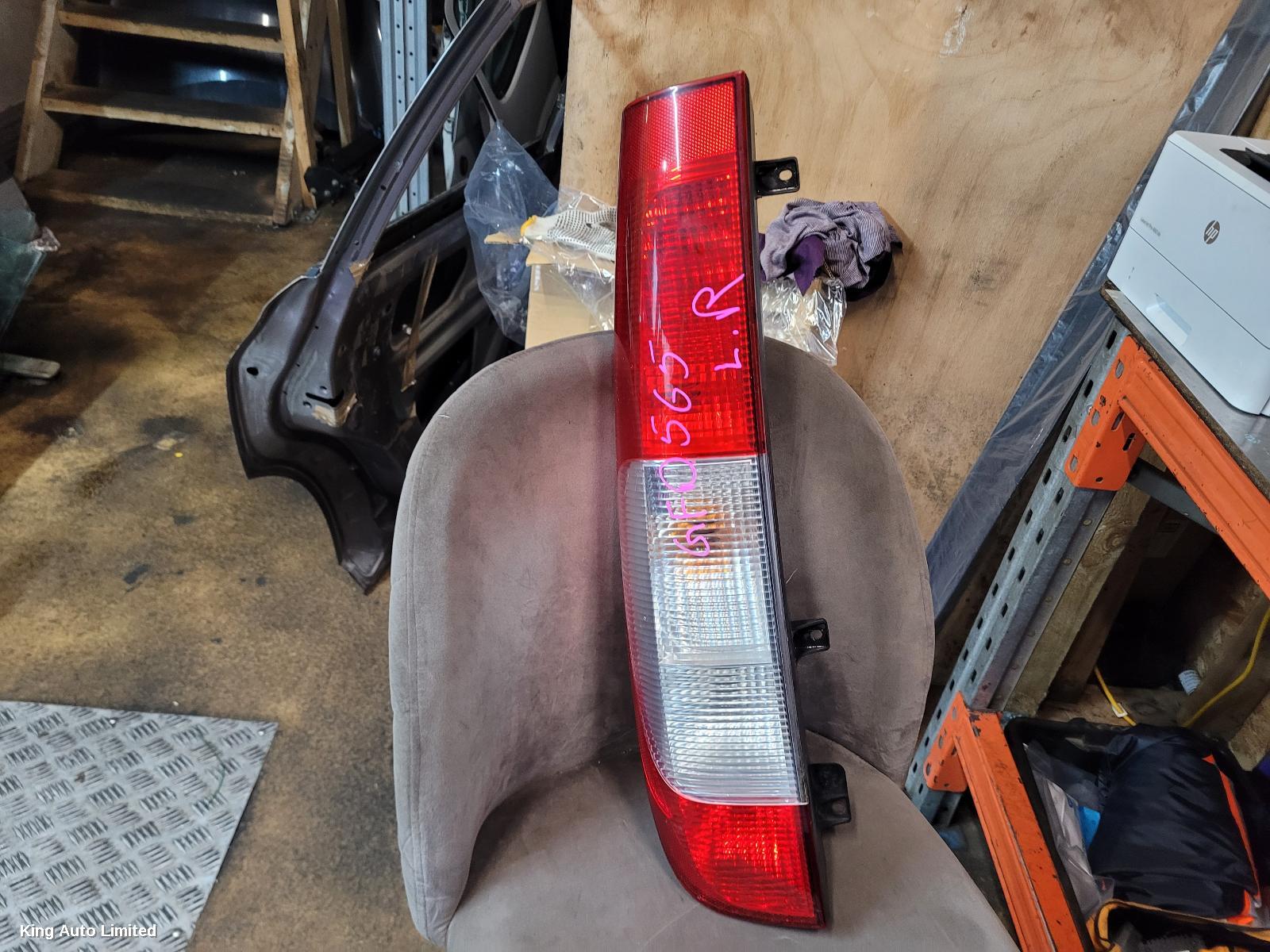 Mercedes-Benz VIANO 2005 Left Taillight thumbnail 1