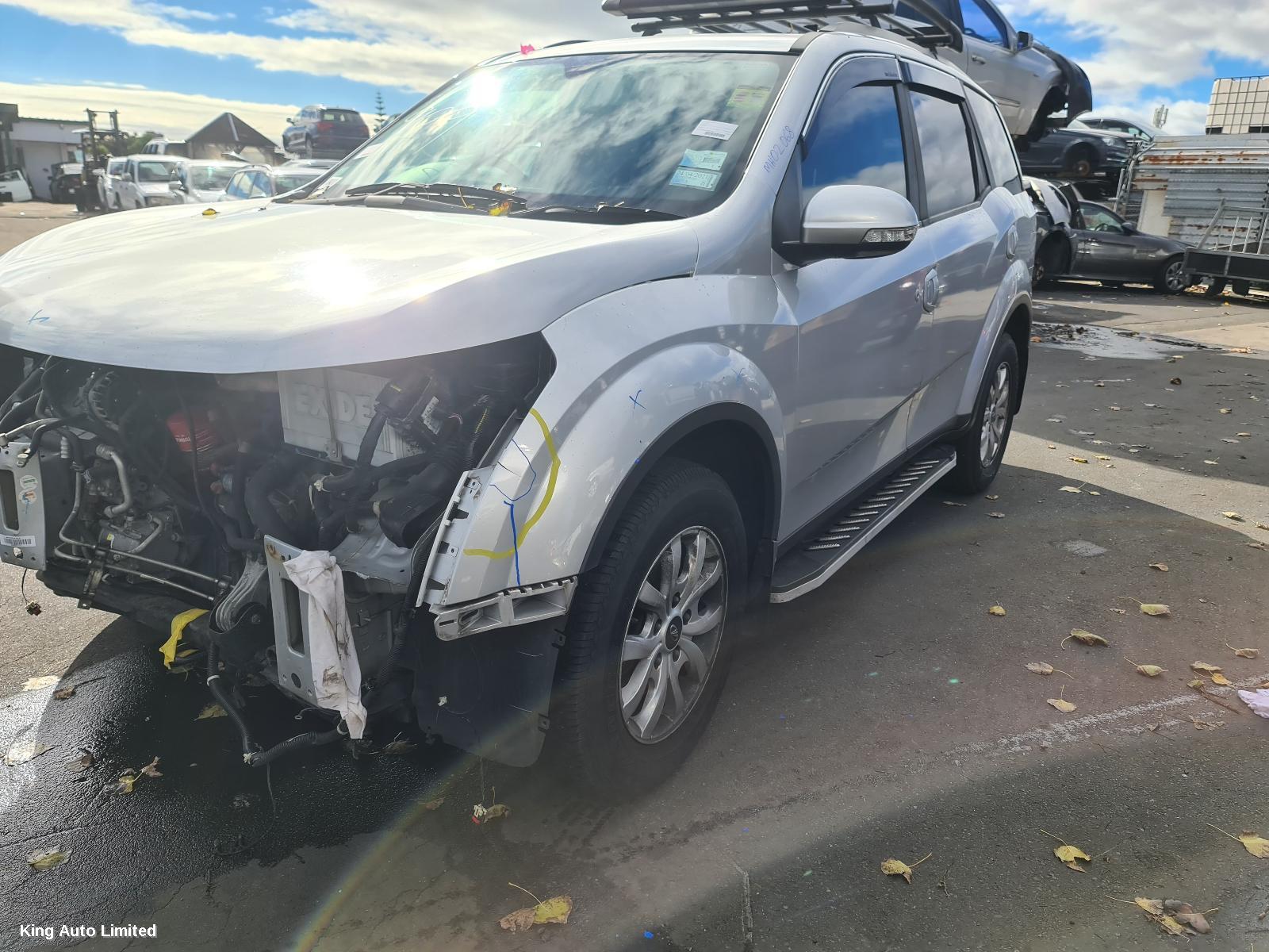 Mahindra XUV500 2018 Grille thumbnail 2