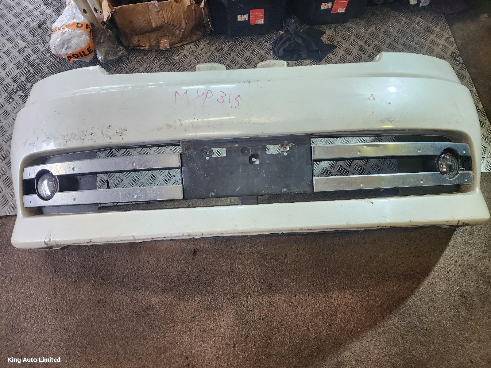 Nissan - Nissan SERENA 2006 Front Bumper
