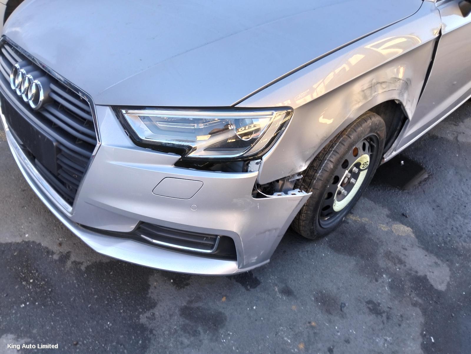 Audi A3 2018 Right Guard thumbnail 2
