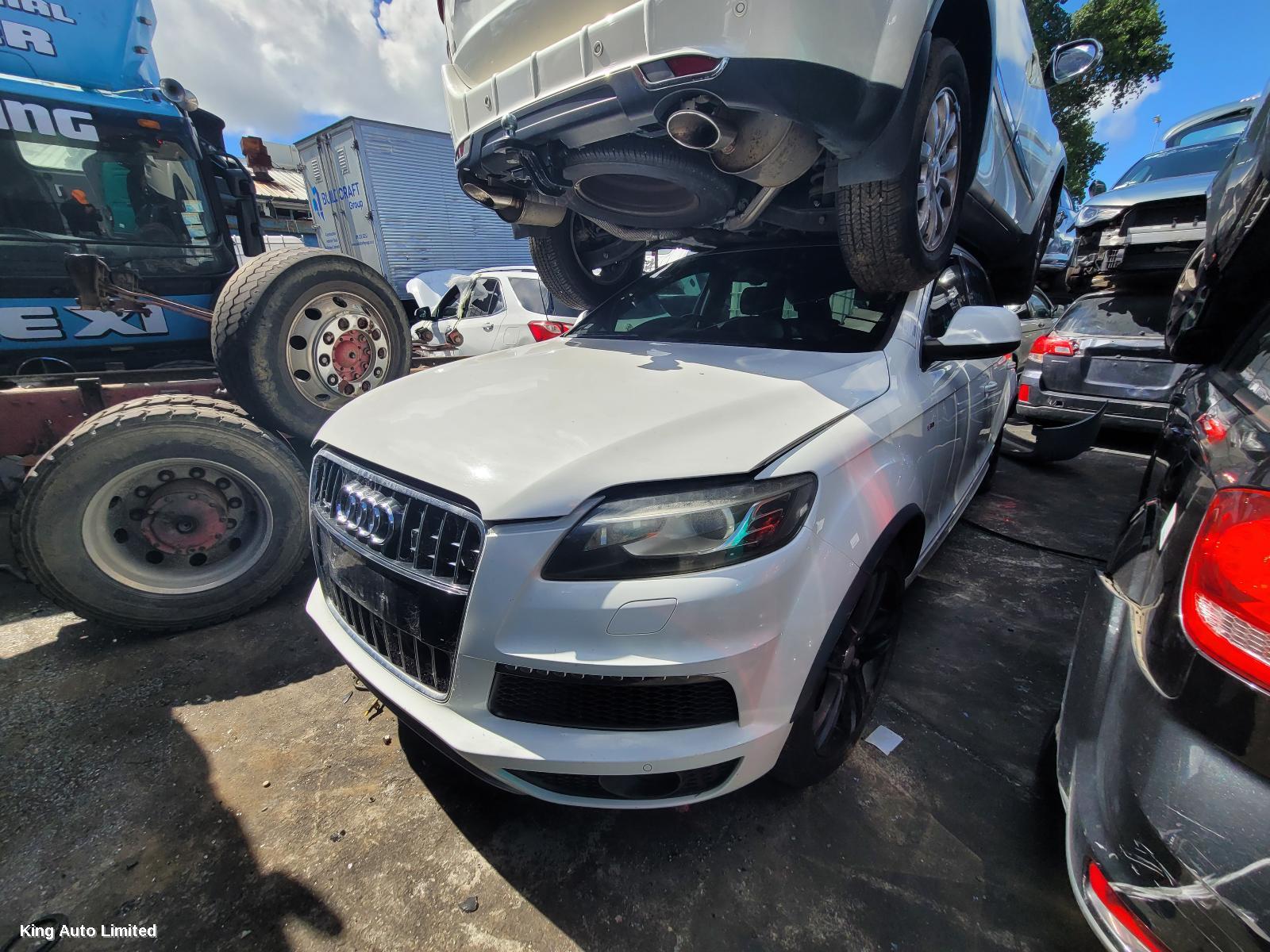 Audi Q7 2011 Ignition W/ Key thumbnail 3