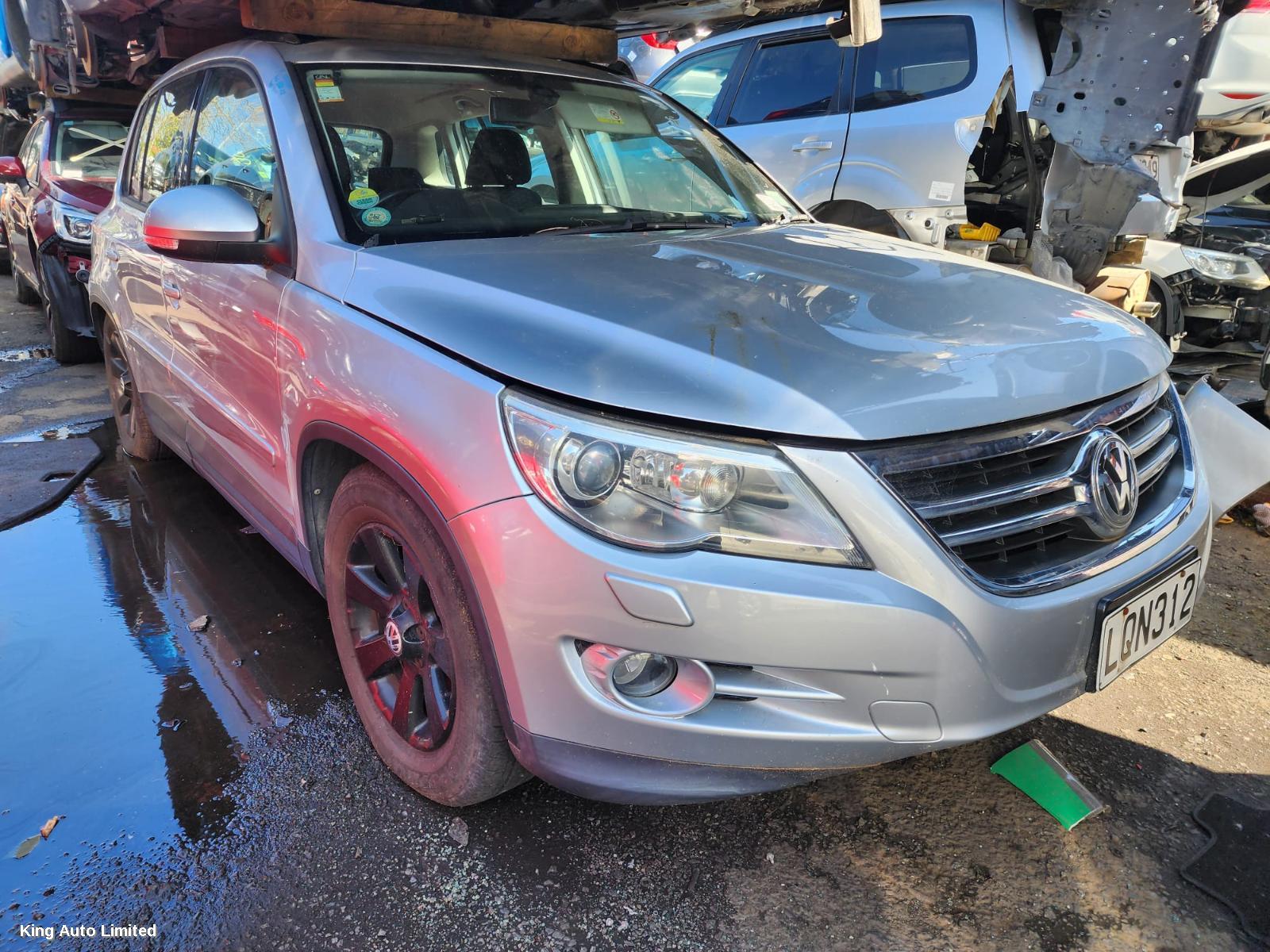 Volkswagen TIGUAN 2009 Overflow Bottle thumbnail 1