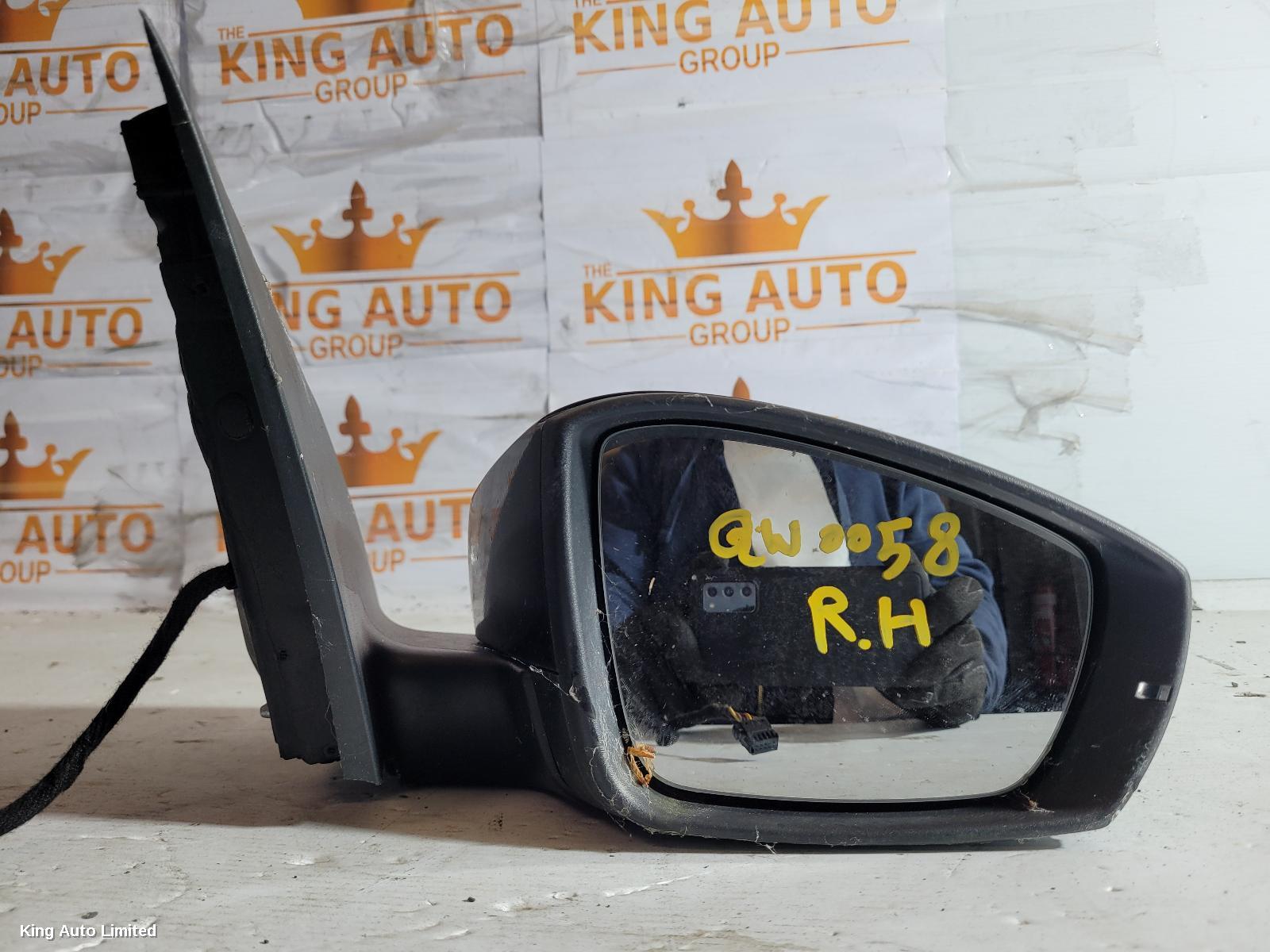 Volkswagen POLO 2012 Right Door Mirror thumbnail 1