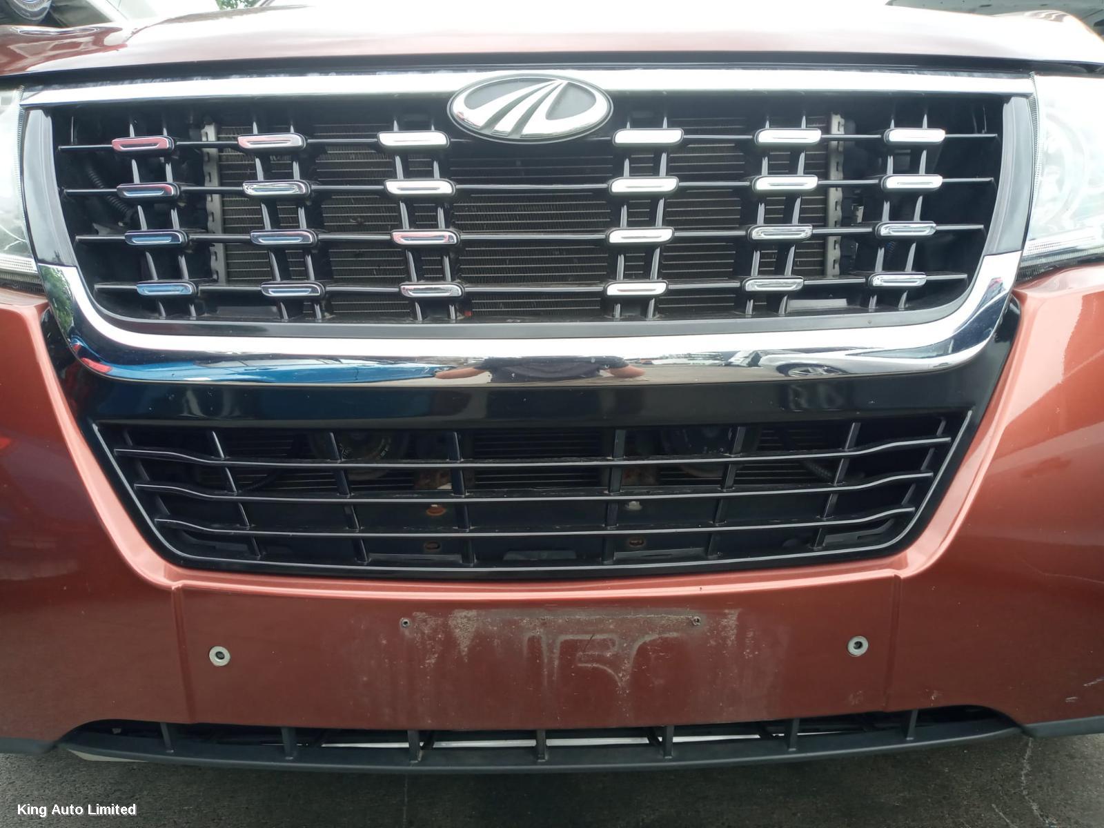 Mahindra XUV500 2019 Right Guard thumbnail 2