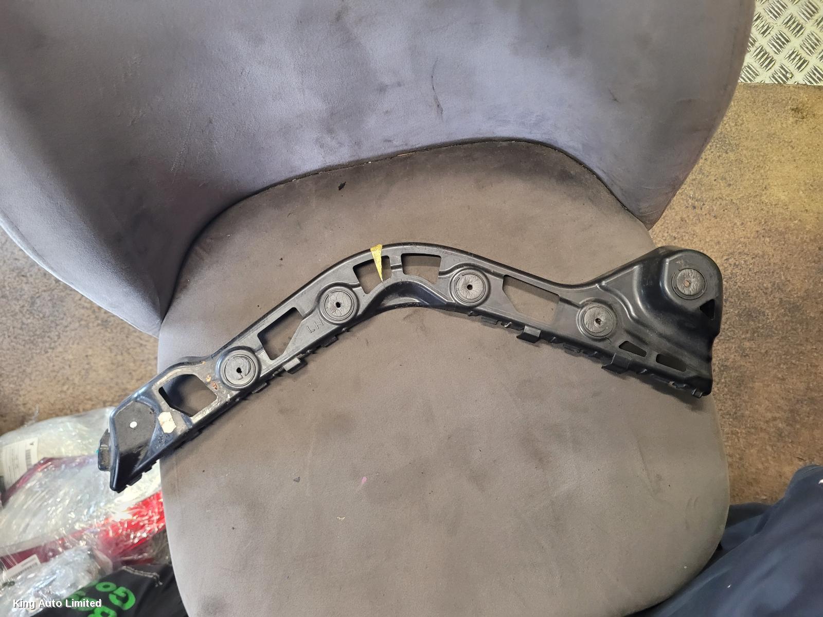 Holden COMMODORE 2016 R/Bar Bracket/Reinfo thumbnail 2