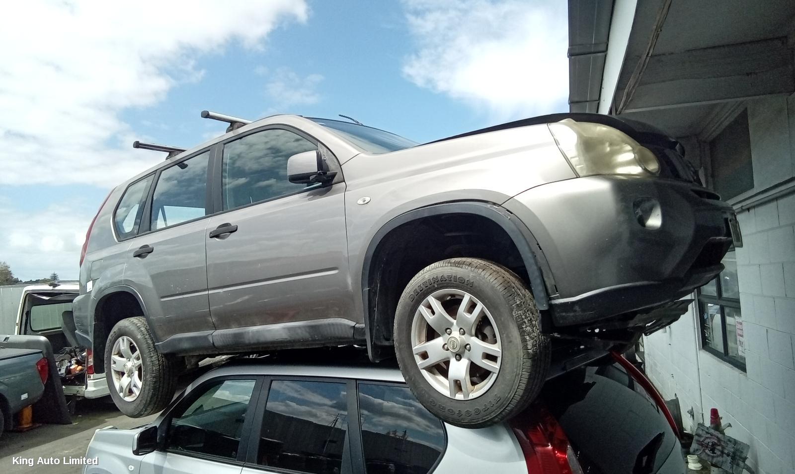 Nissan XTRAIL 2009 Right Headlamp thumbnail 1